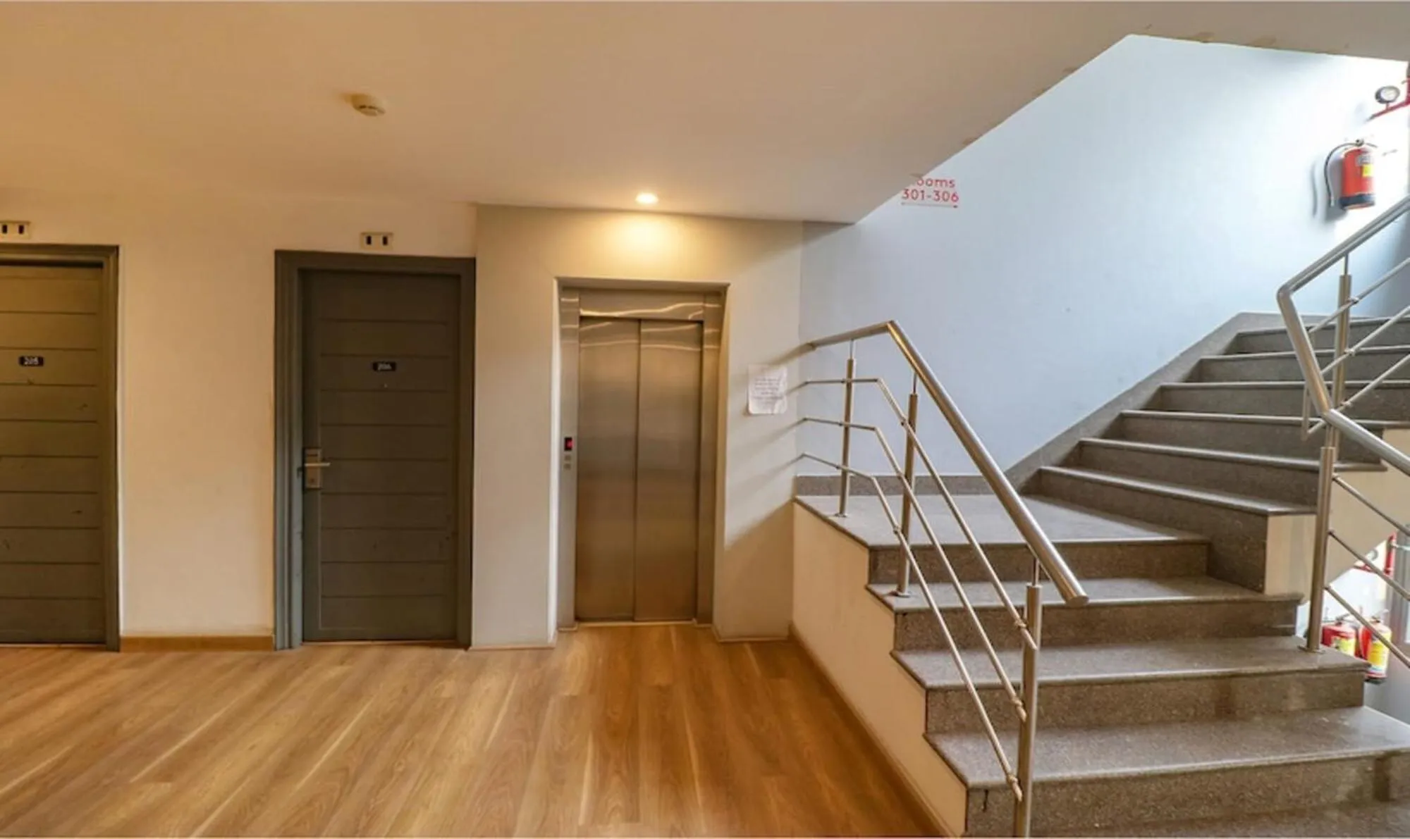 Lobby or reception in FabHotel Majestic JPM I