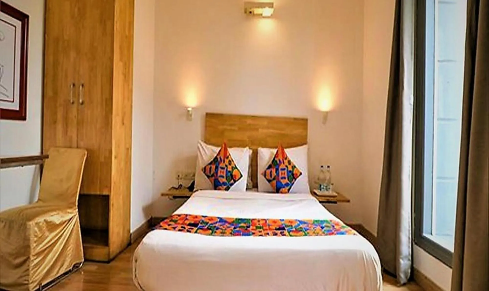 Bed in FabHotel Majestic JPM I