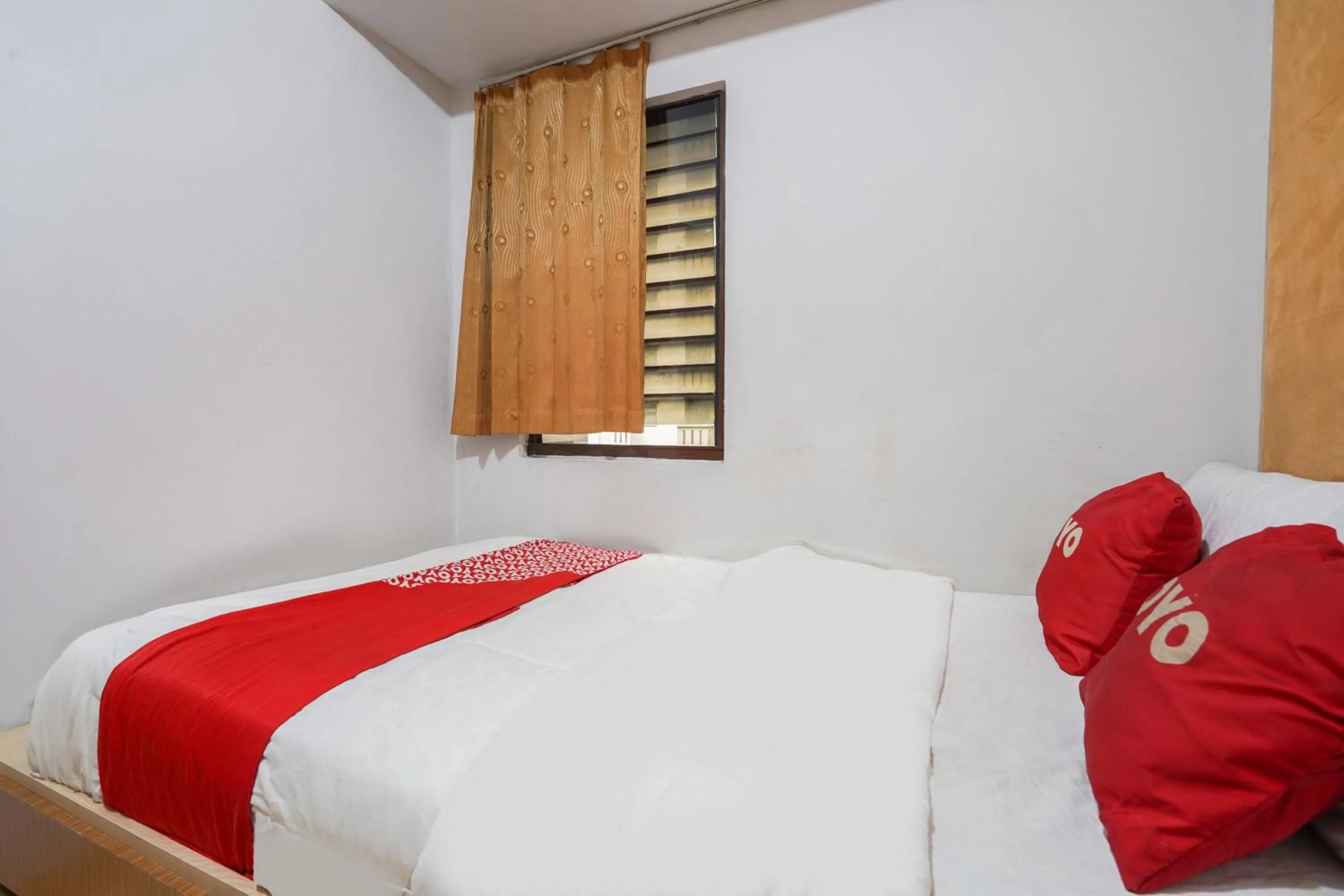 Bedroom, Bed in OYO 93545 Gateway Cicadas Apartment By Barbie Homestay