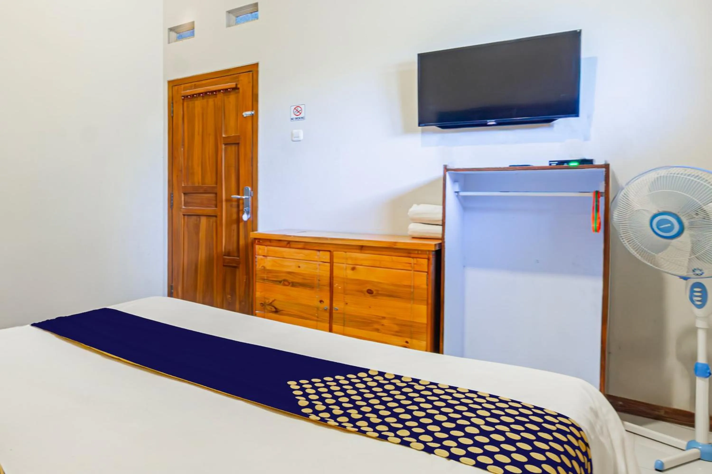 Bedroom, Bed in Hotel O Triple N Homestay