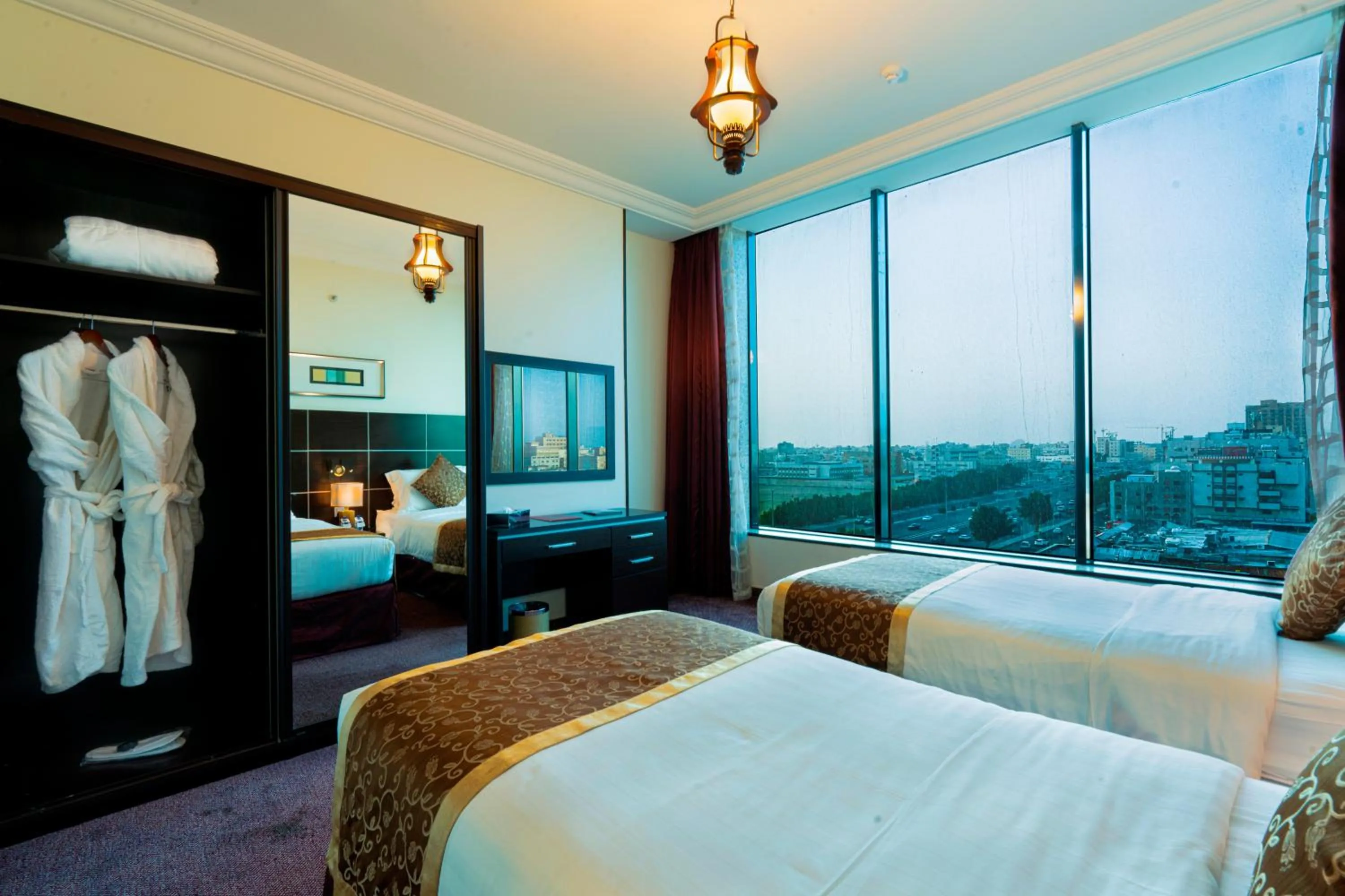 Bedroom, Bed in شقق بلاتينيوم السبعين للشقق المخدومة