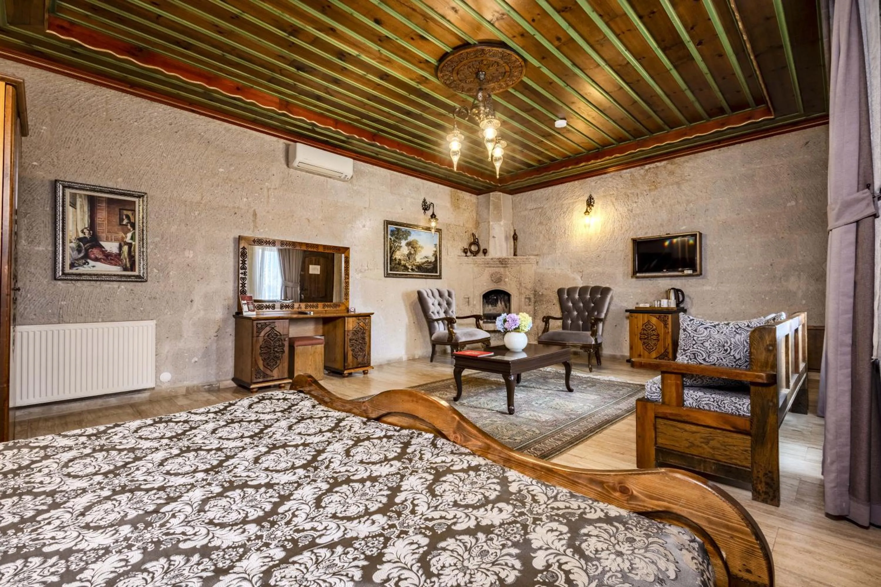 Seating area, Bed in Cappadocia Inn Cave Hotel
