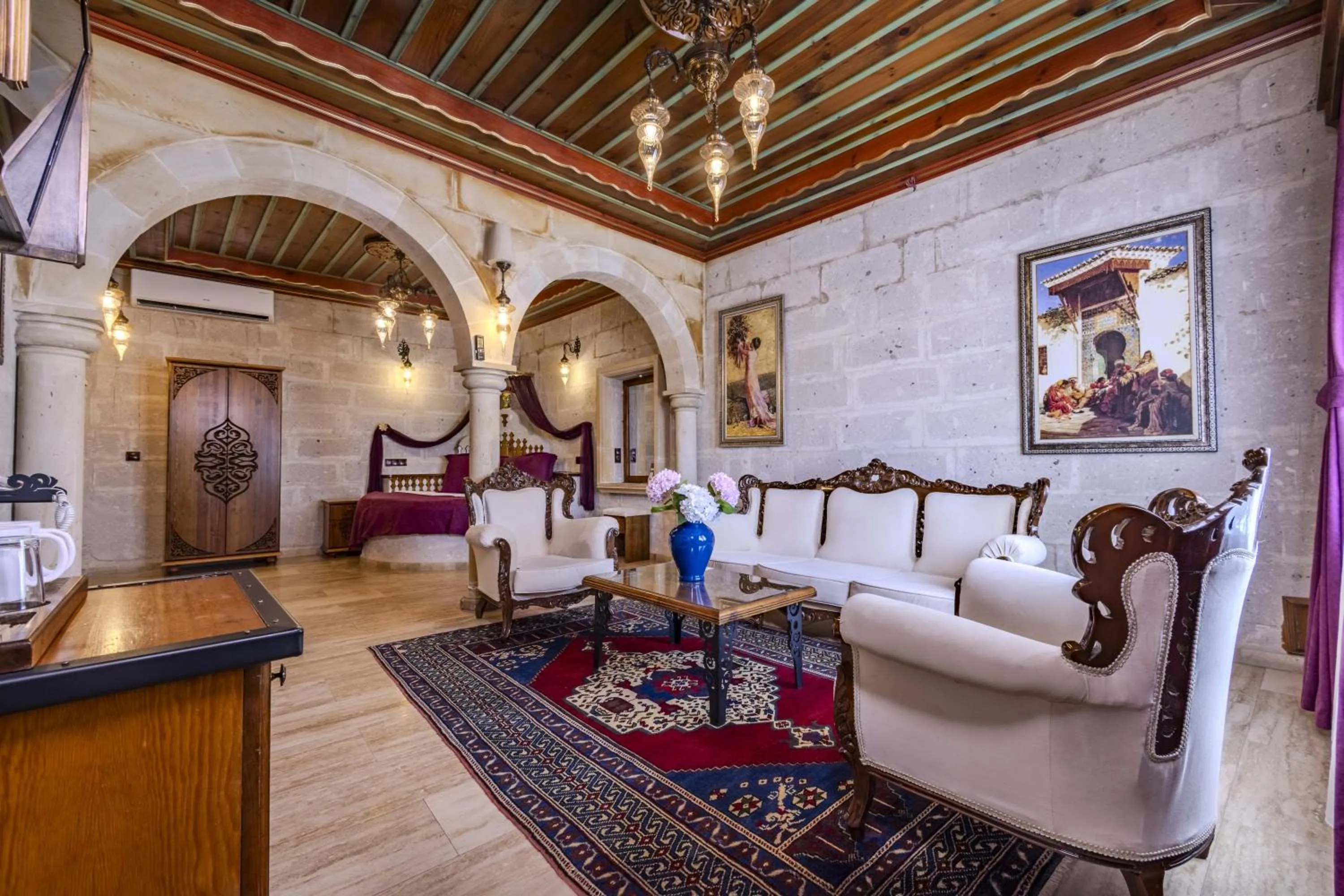 TV and multimedia in Cappadocia Inn Cave Hotel