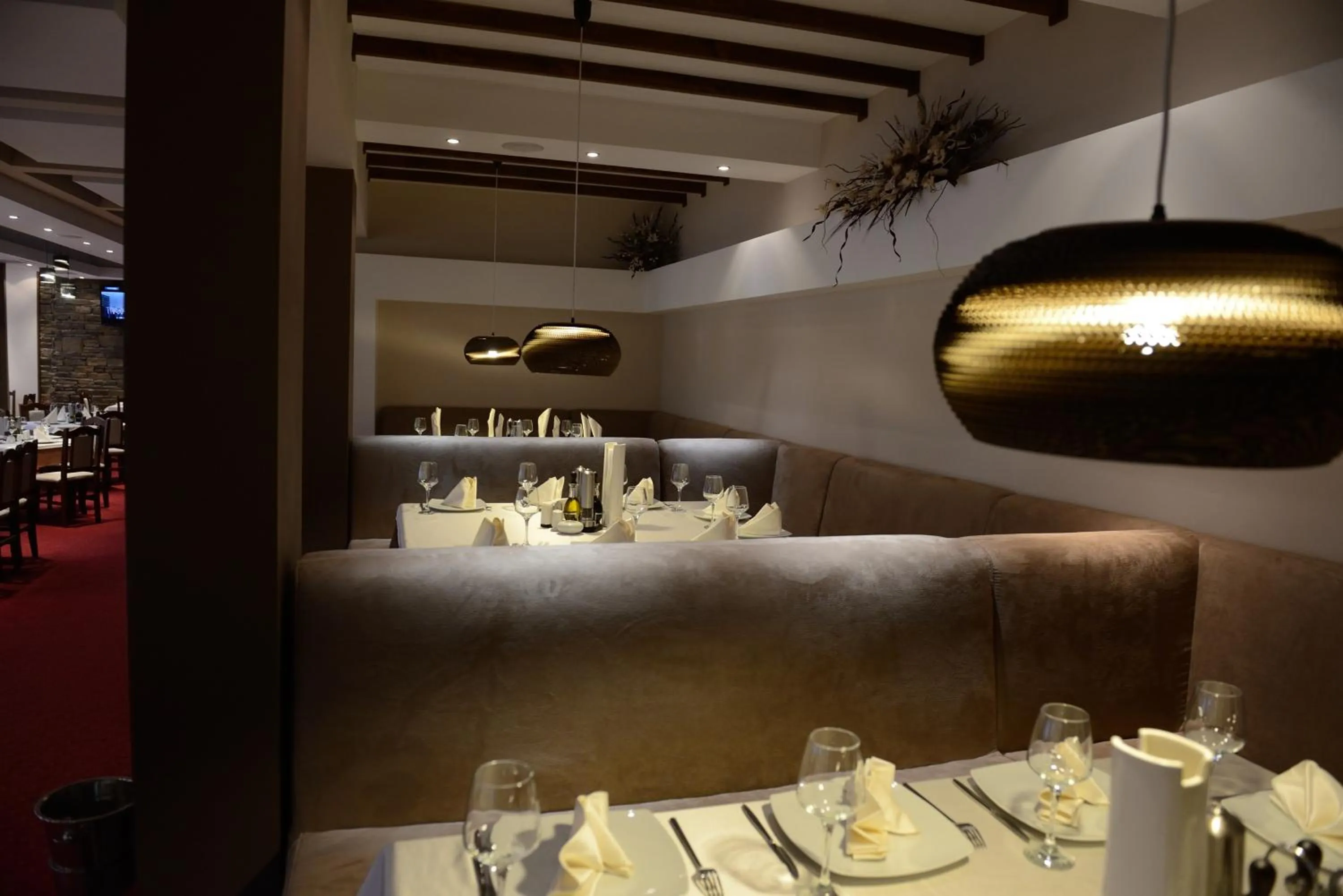 Restaurant/places to eat in Paradise SPA Hotel