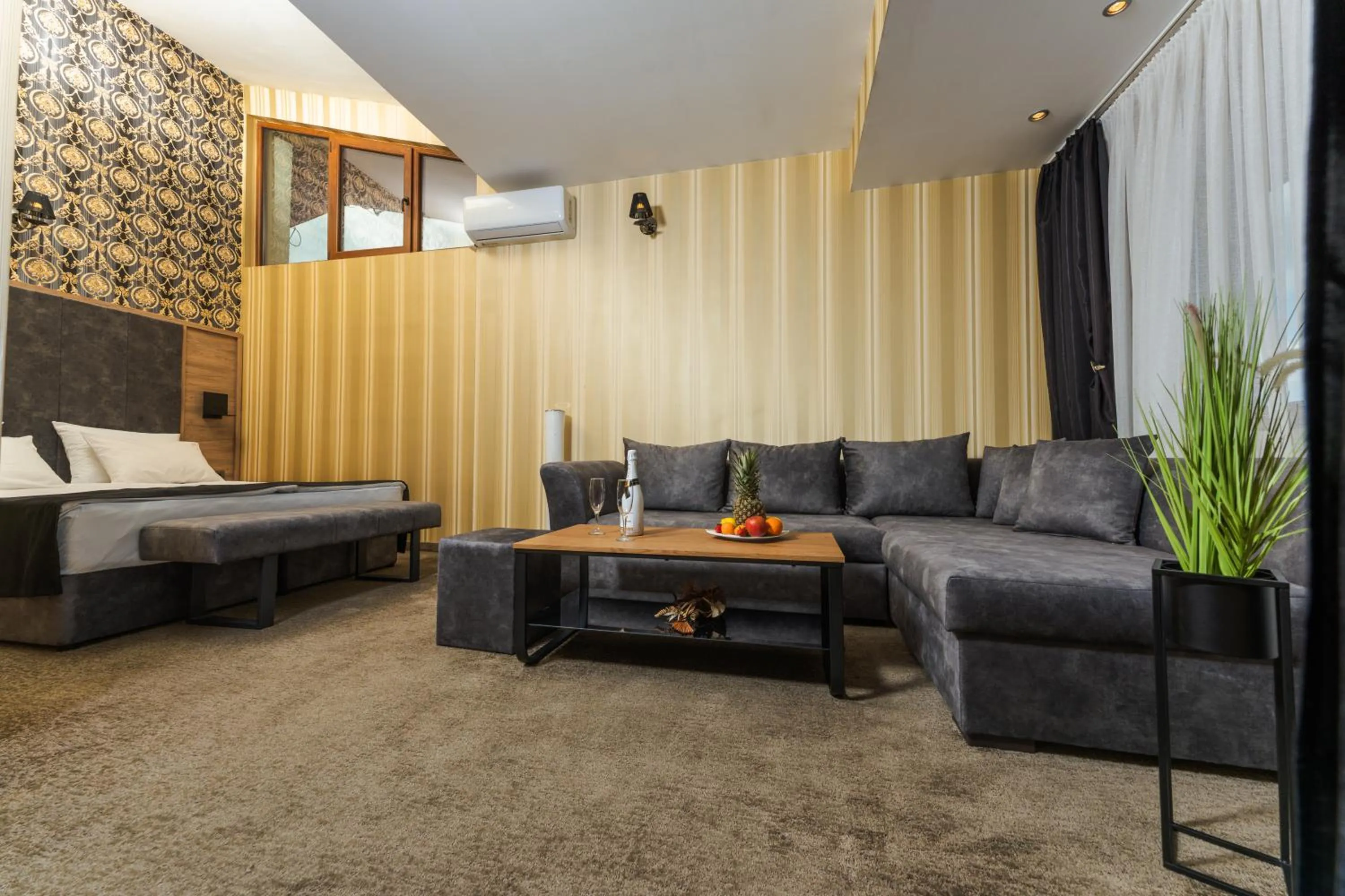 Living room in Paradise SPA Hotel