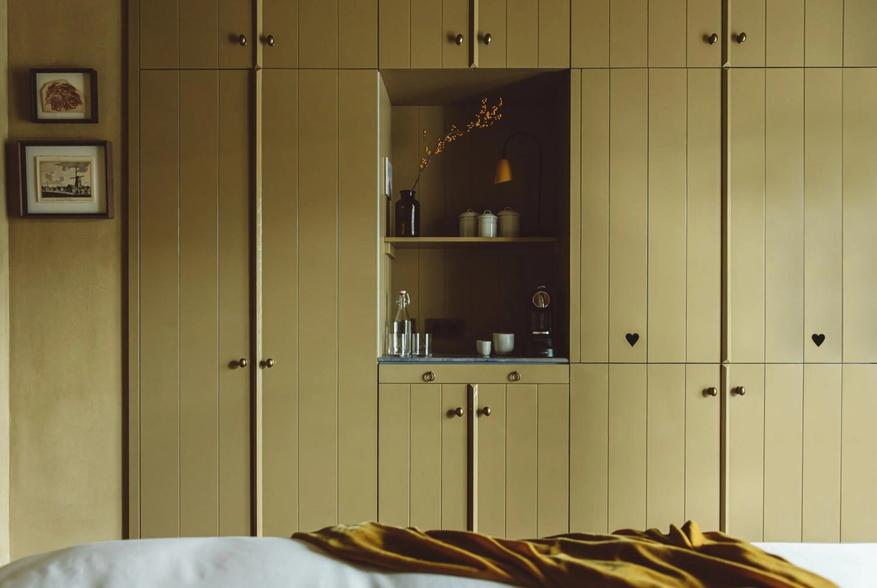 wardrobe, Bed in De Durgerdam, Amsterdam