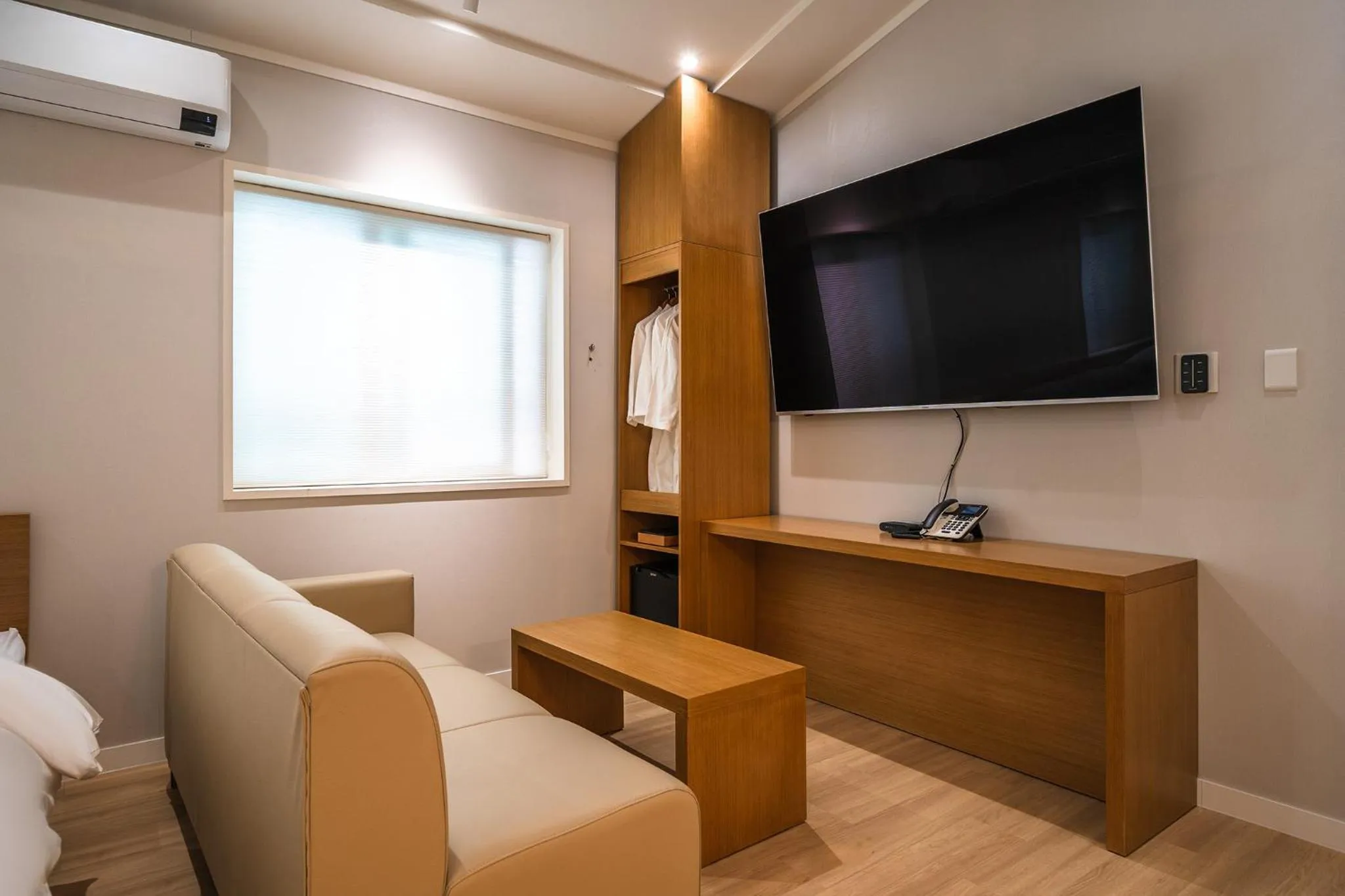 TV and multimedia in MONO HOTEL