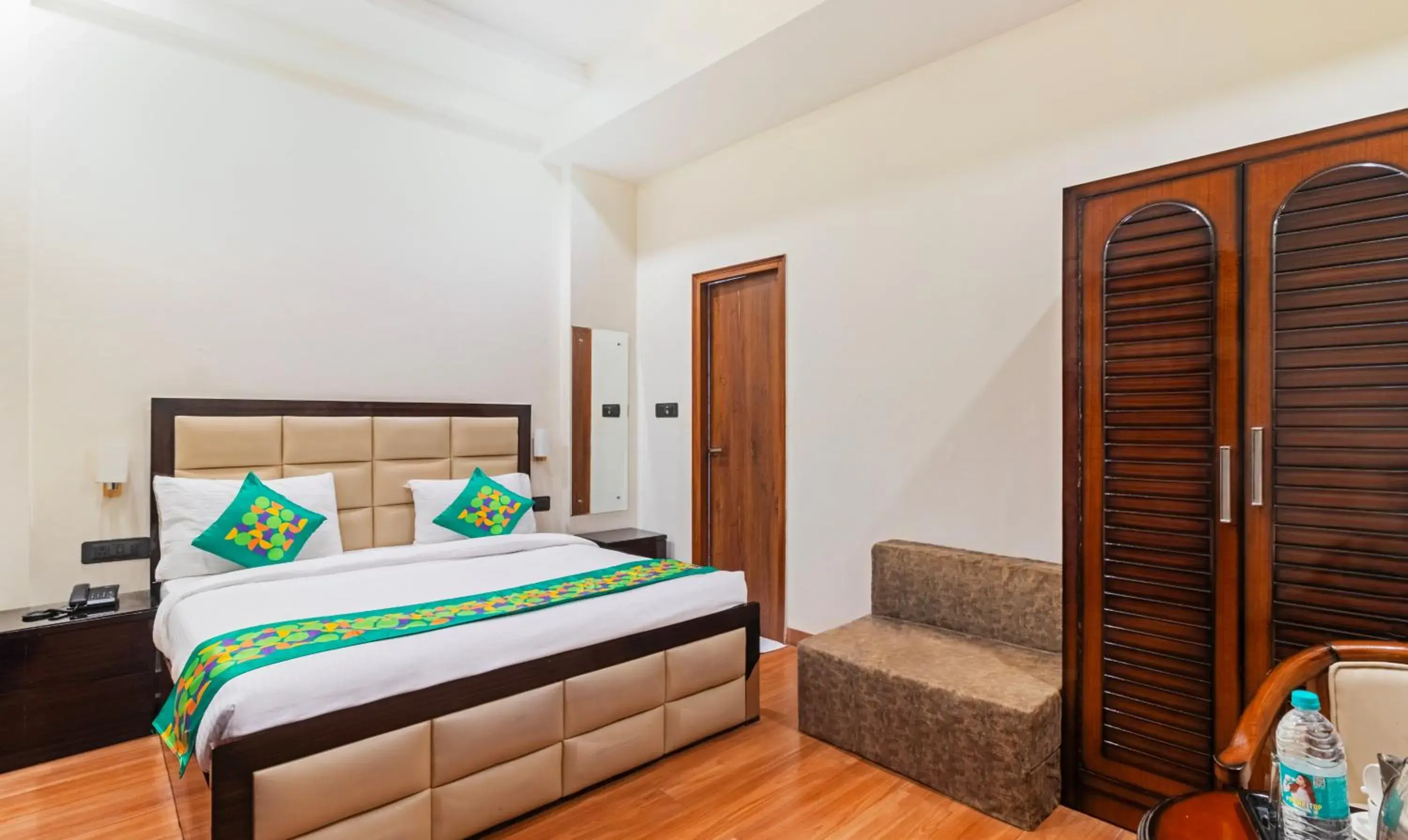 Treebo Brij Kaushal, Near Prem Mandir Treebo Brij Kaushal, Near Prem Mandir