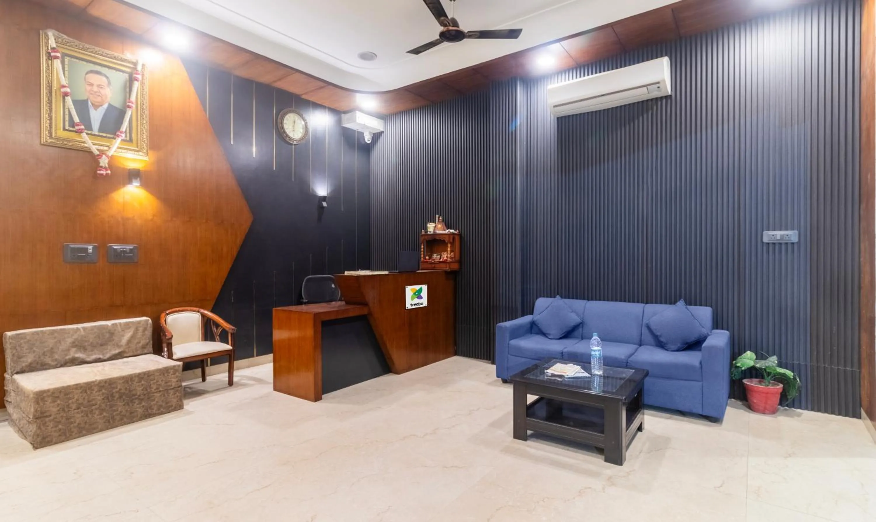 Lobby or reception in Treebo Brij Kaushal, Near Prem Mandir