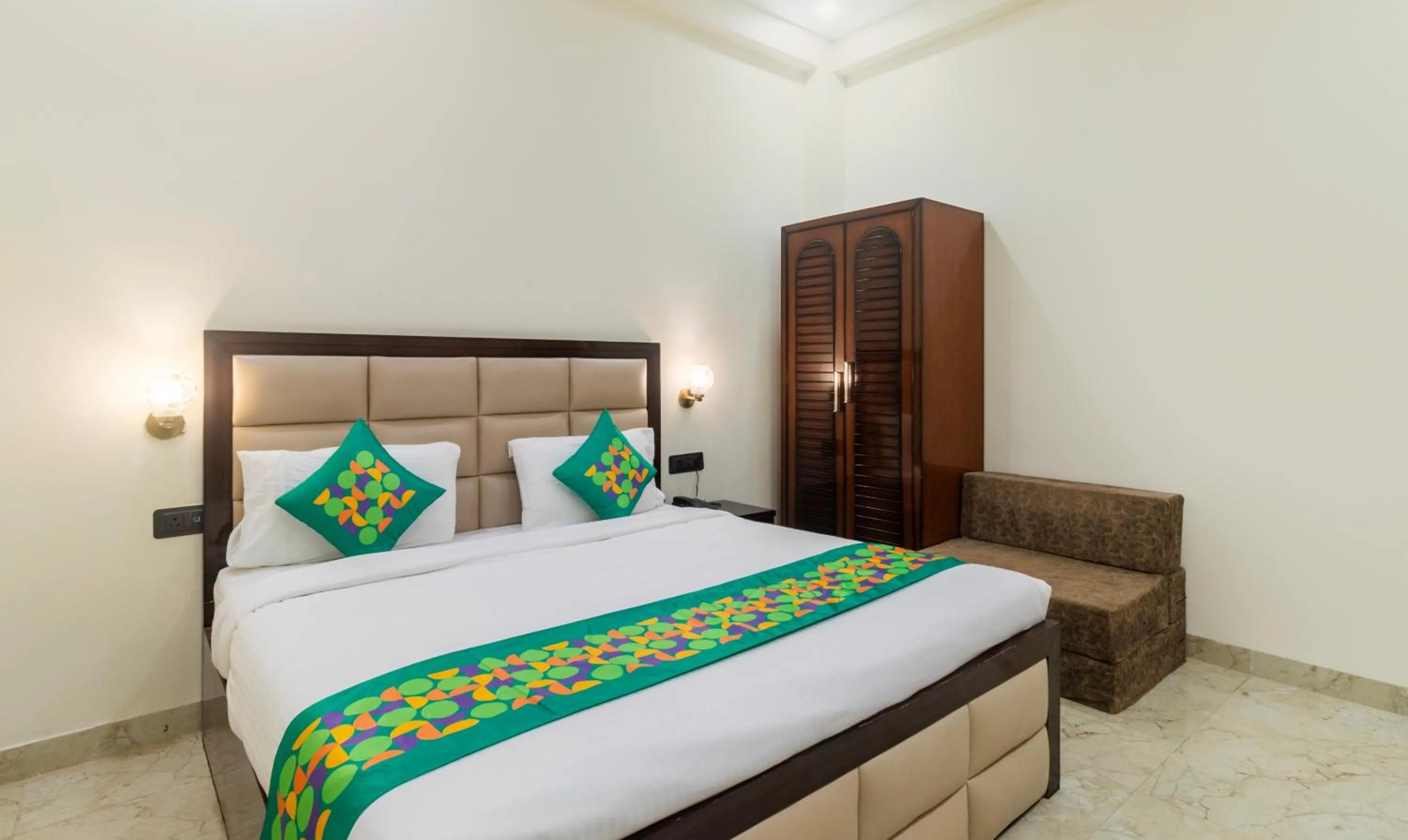 Bedroom, Bed in Treebo Brij Kaushal, Near Prem Mandir