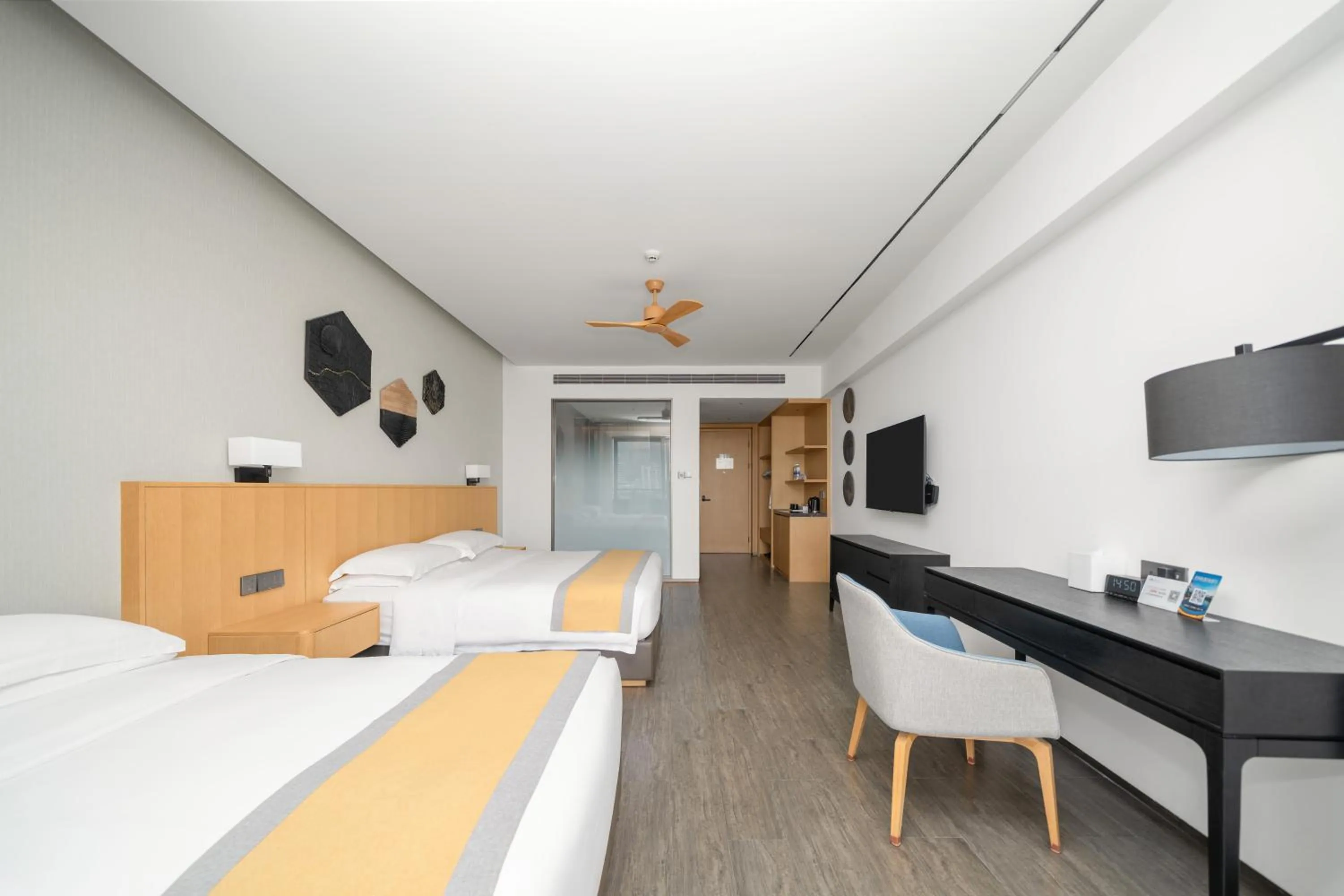 Bed in Sanya Junji Seaview Hotel