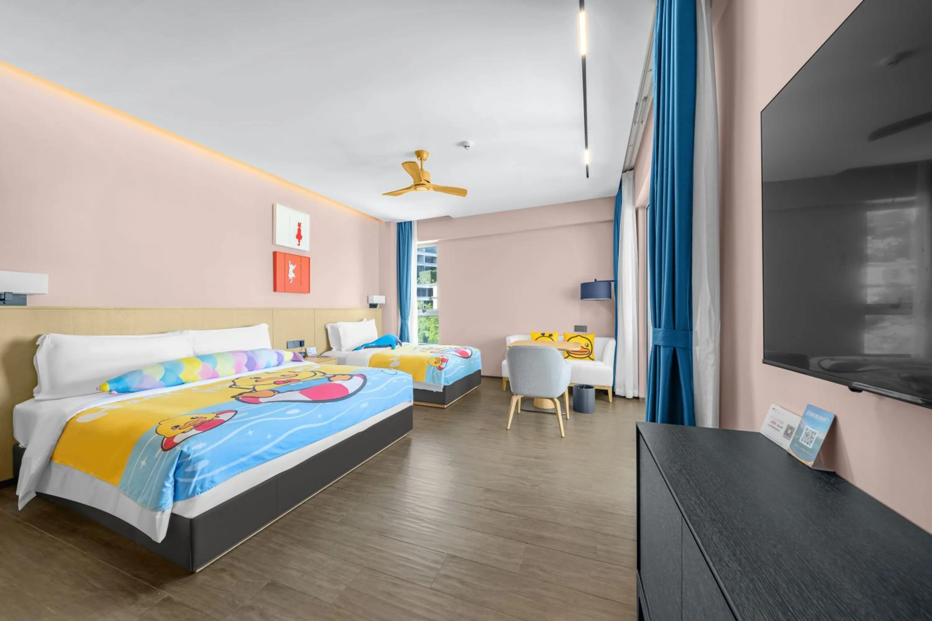 Bed in Sanya Junji Seaview Hotel