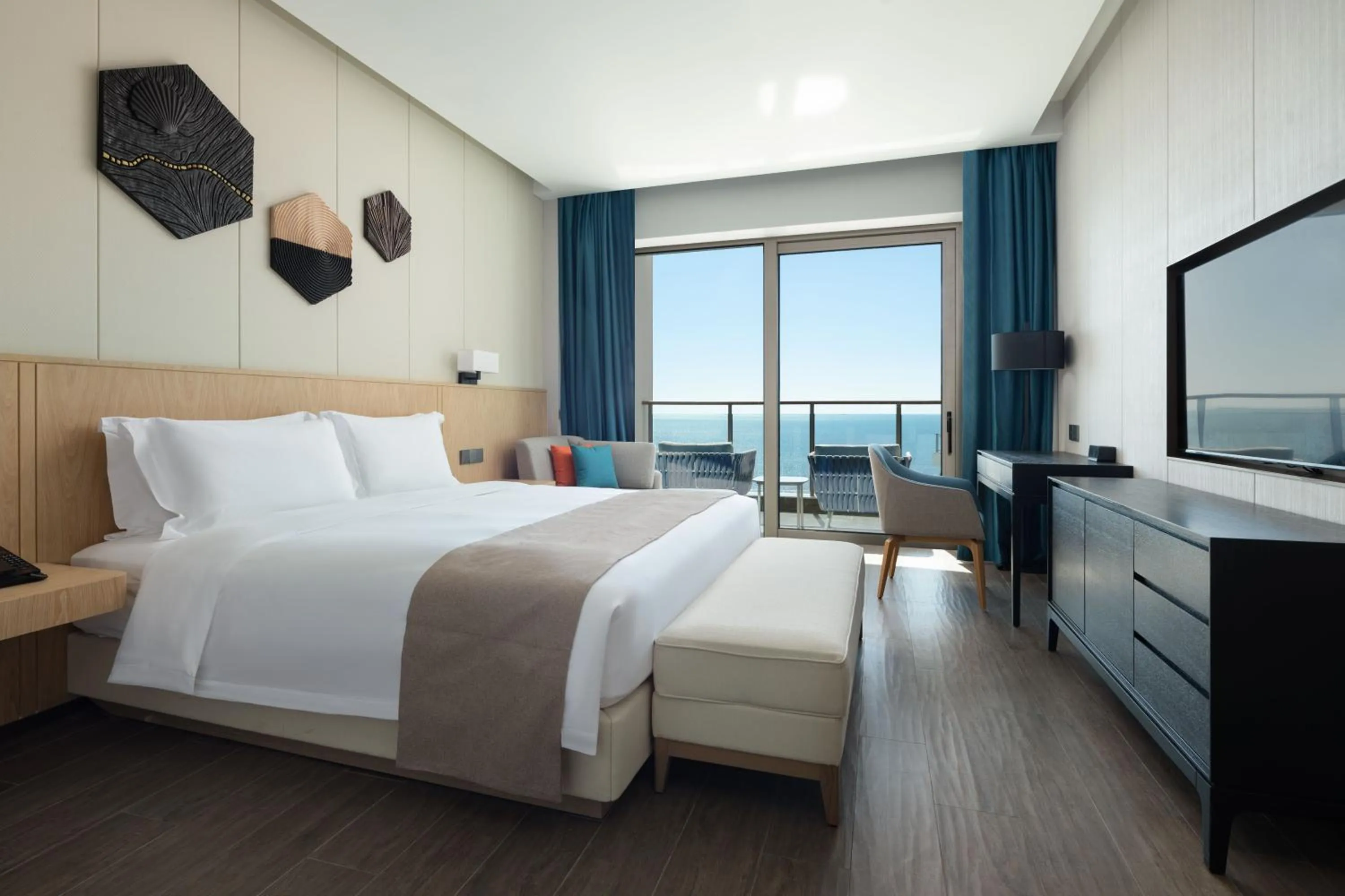 Bed in Sanya Junji Seaview Hotel