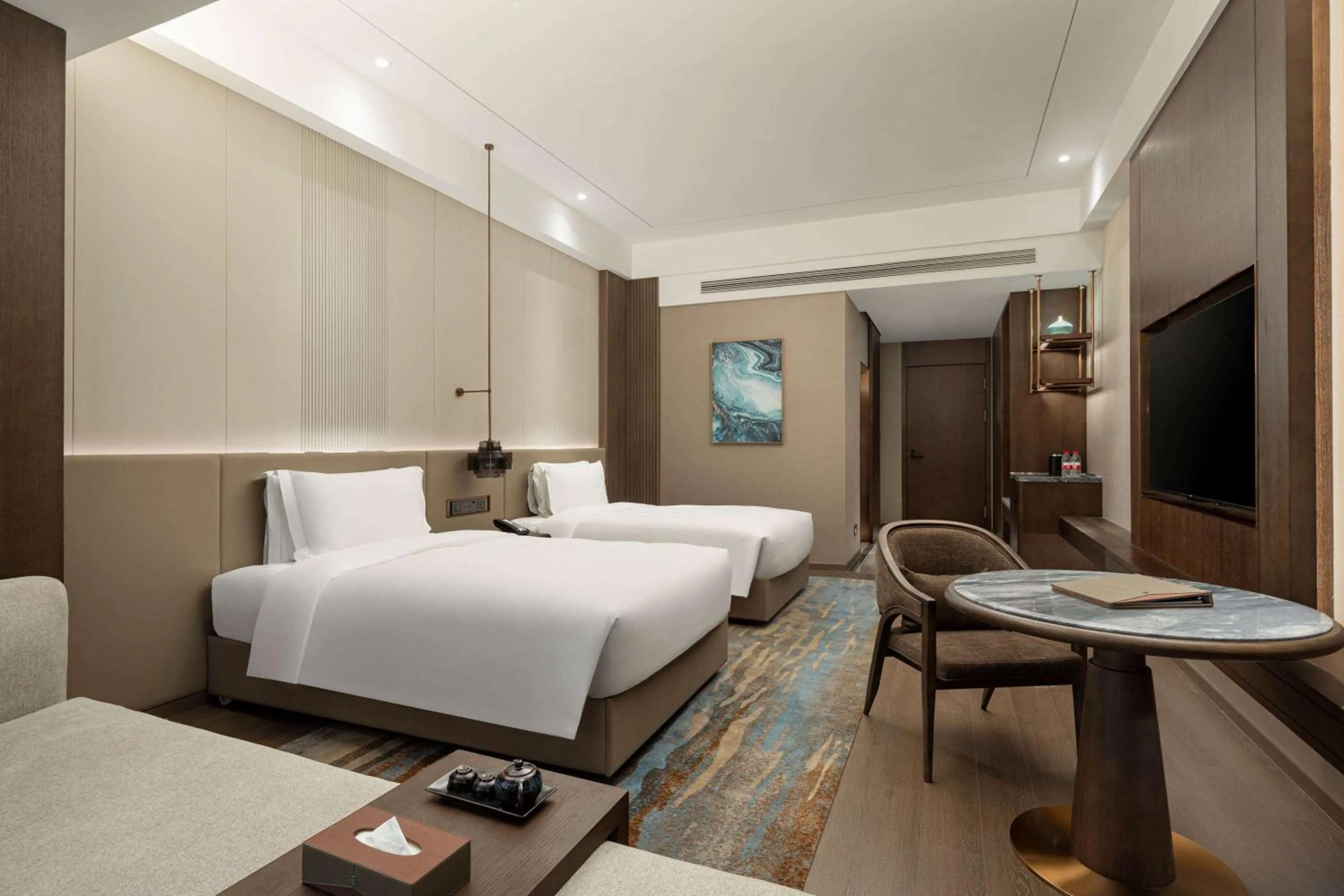 Photo of the whole room, Bed in Wyndham Dalian Jinpu