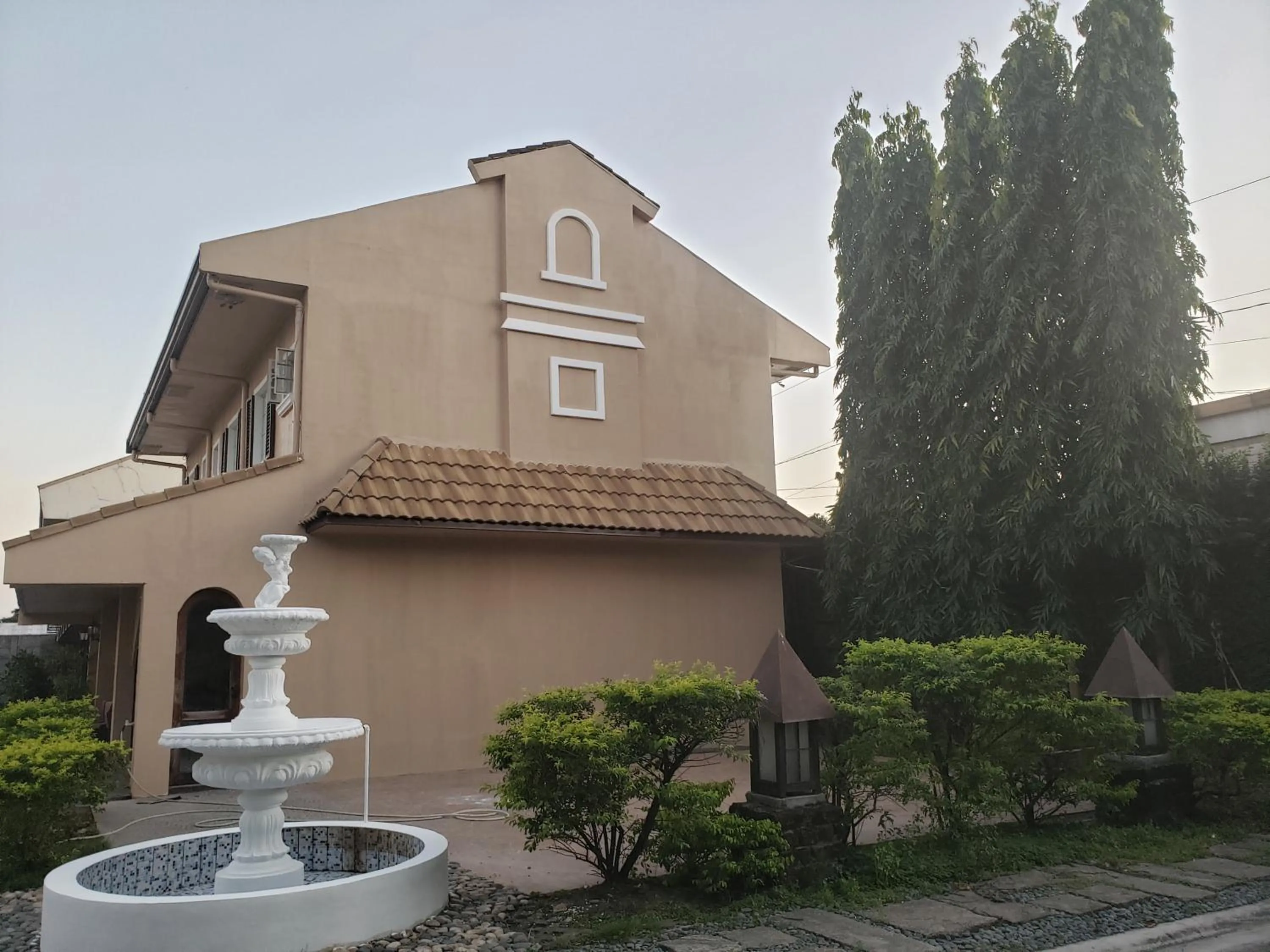 Property building in Le Verde Lodge