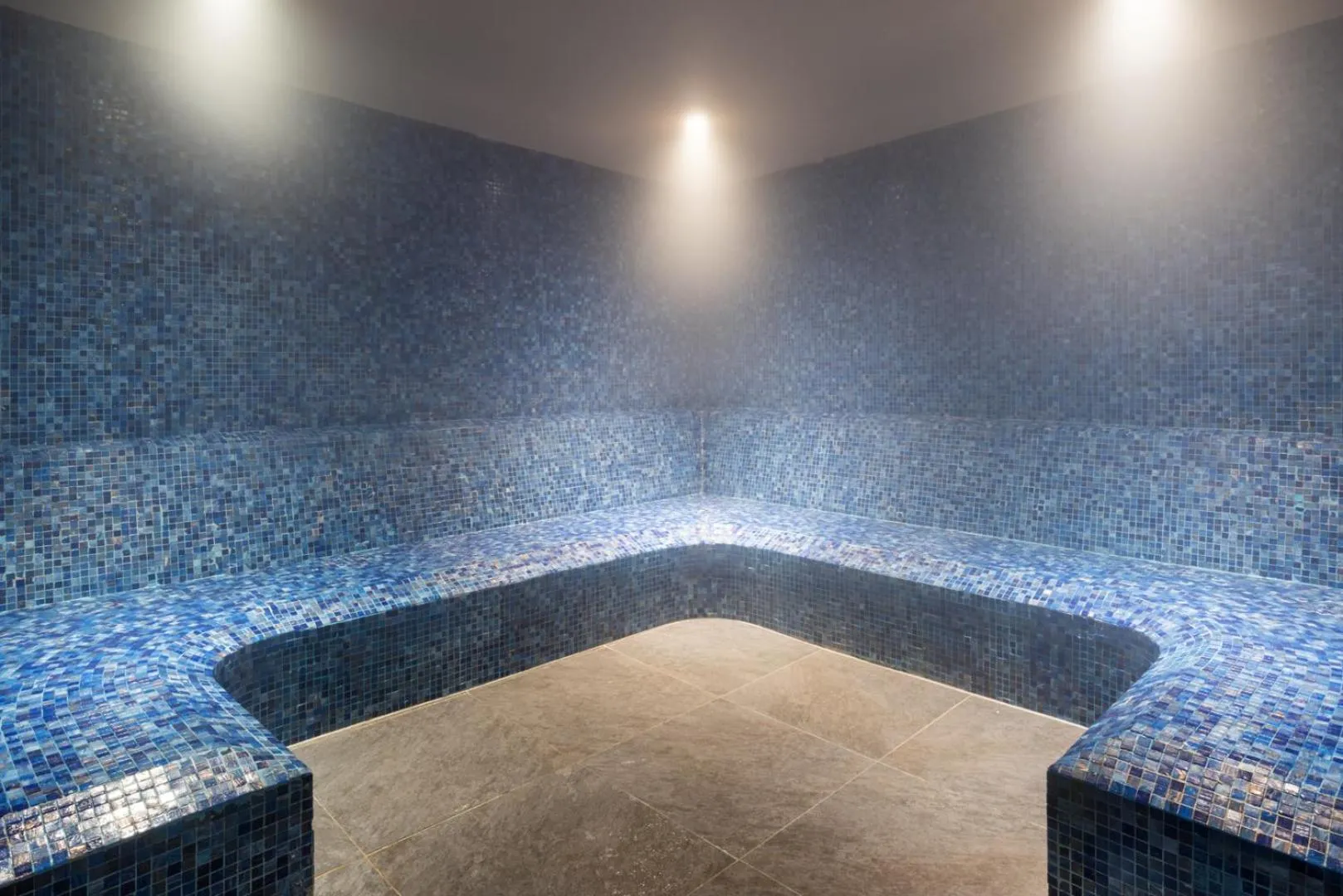 Steam room in Wyndham Grand Istanbul Levent Hotel & Conference Center