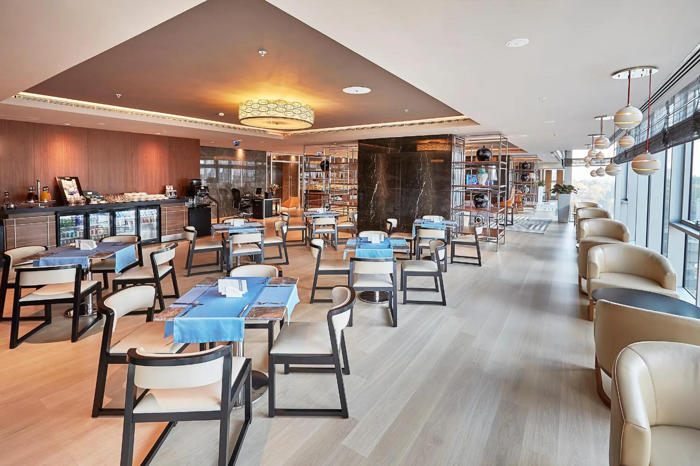 Restaurant/places to eat in Wyndham Grand Istanbul Levent Hotel & Conference Center