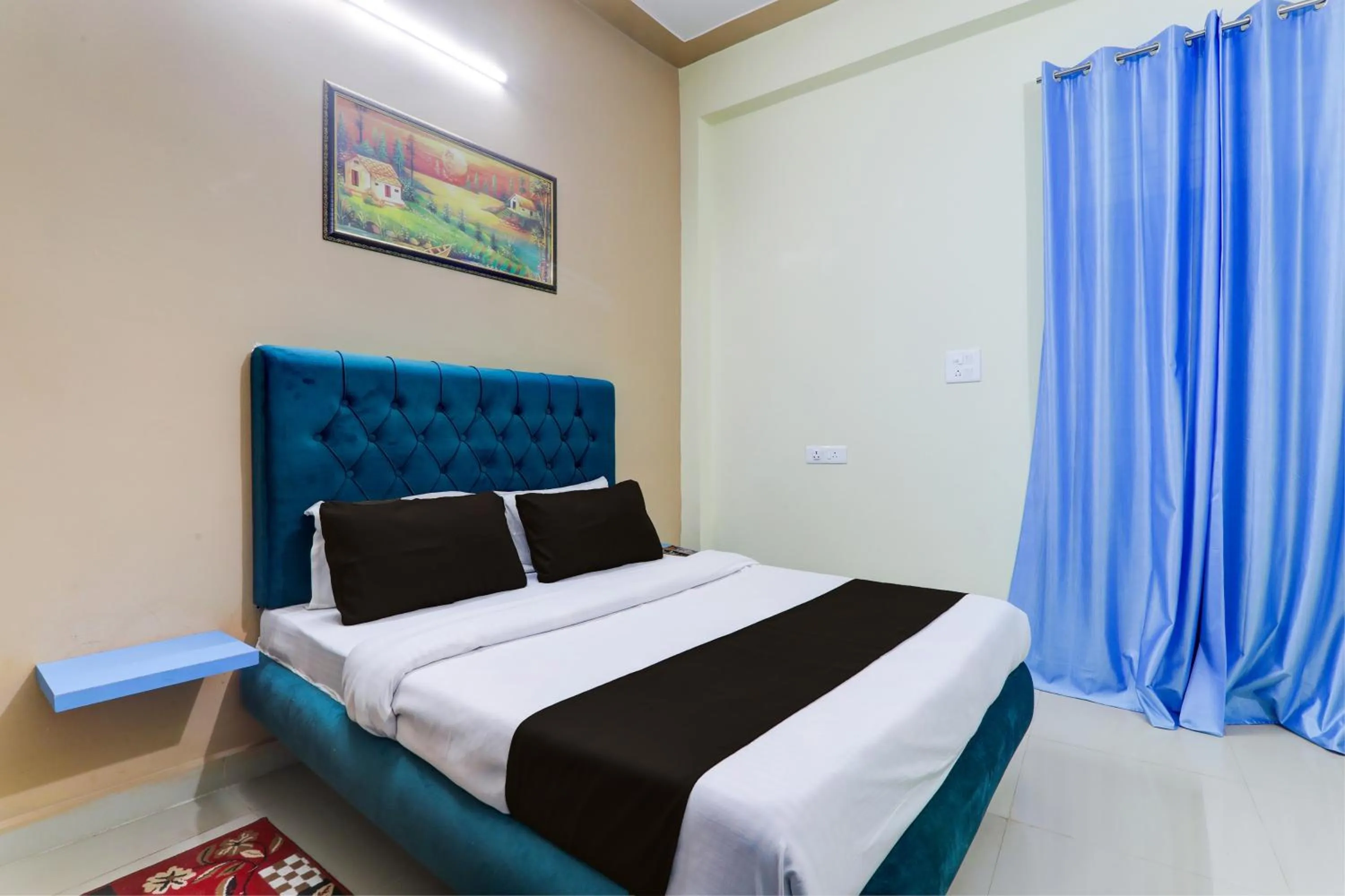 Bedroom, Bed in Hotel O Mauji Inn