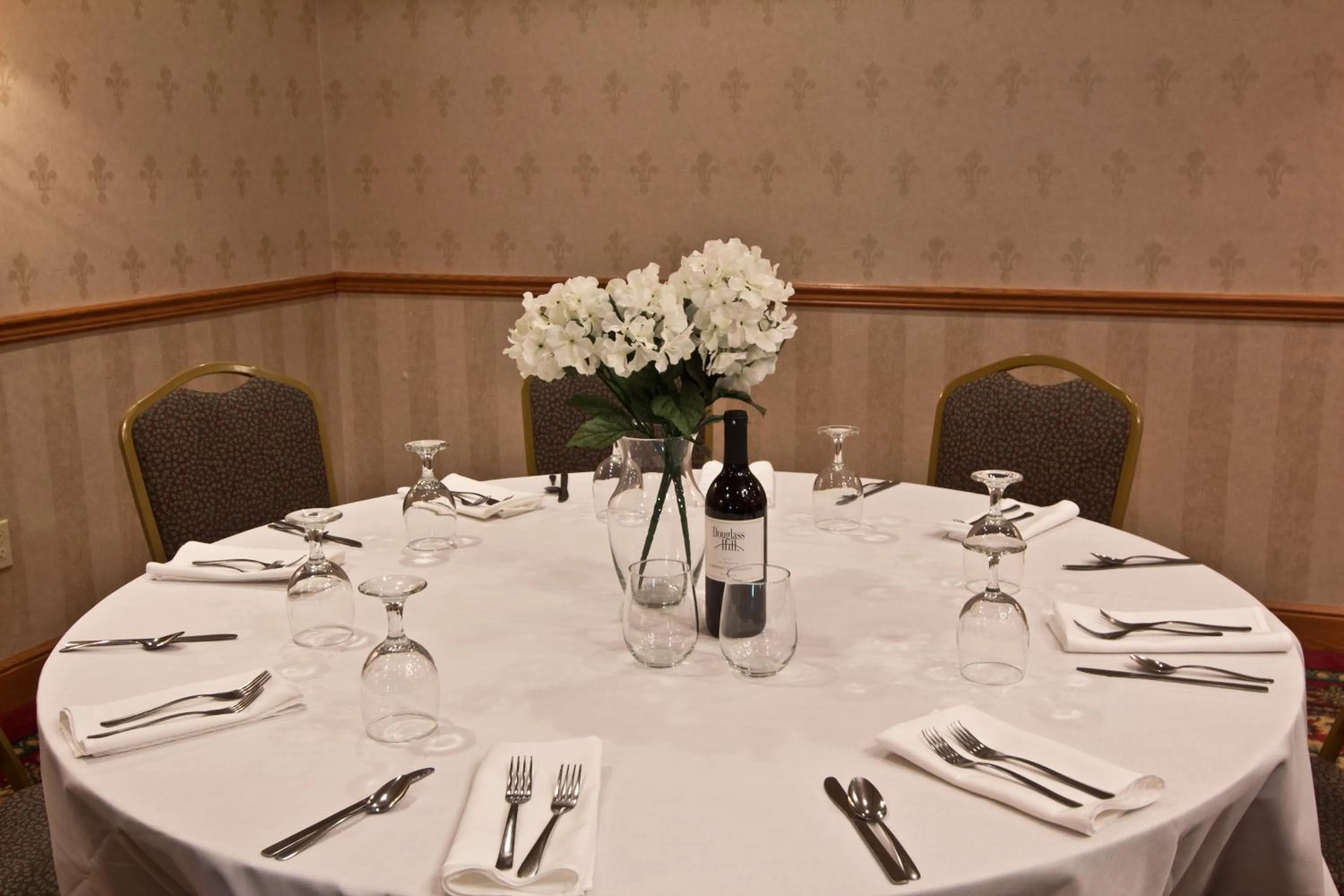 Banquet/Function facilities in Coshocton Village Inn & Suites