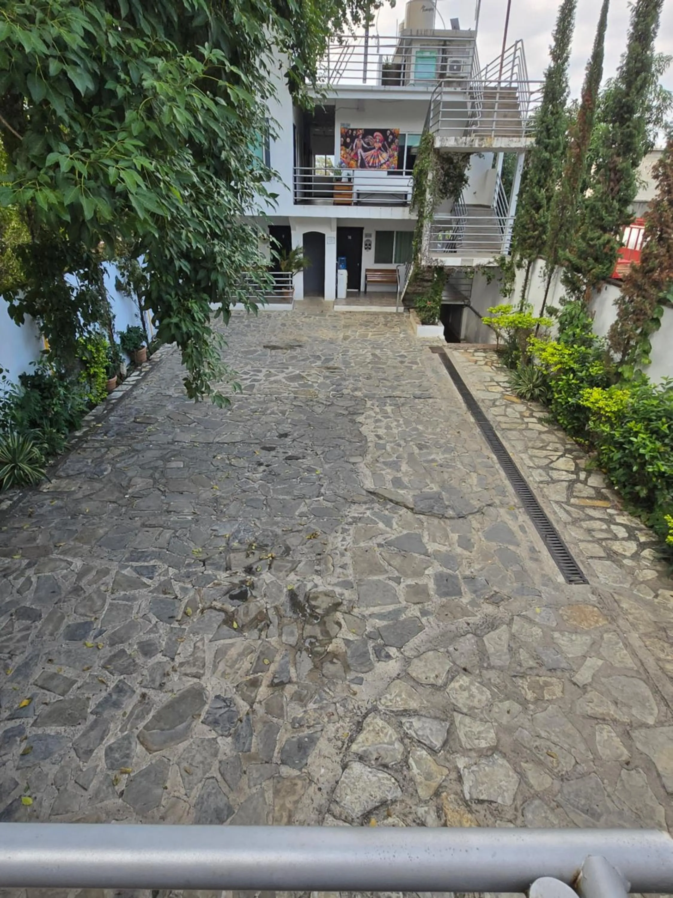 Day in Hotel Raga Inn