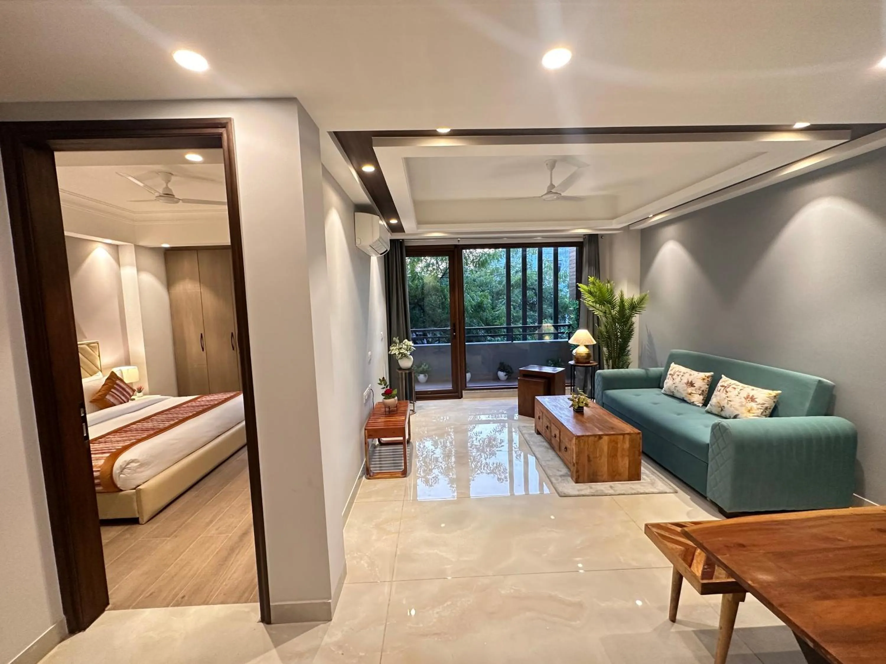 Bed in Hotel South Ex Residency - South Ex near AIIMS Delhi - Couple Friendly