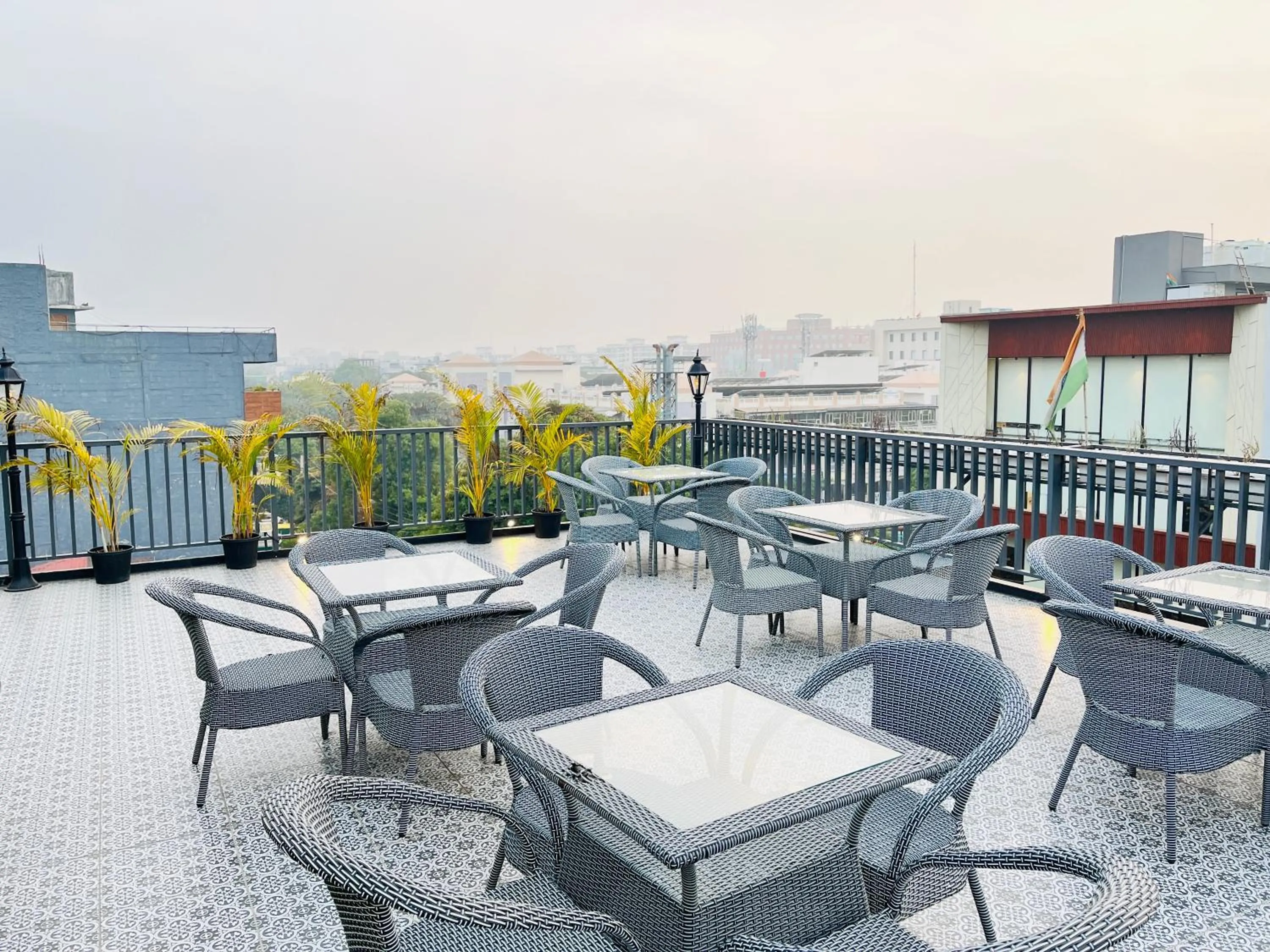 Day in Hotel South Ex Residency - South Ex near AIIMS Delhi - Couple Friendly