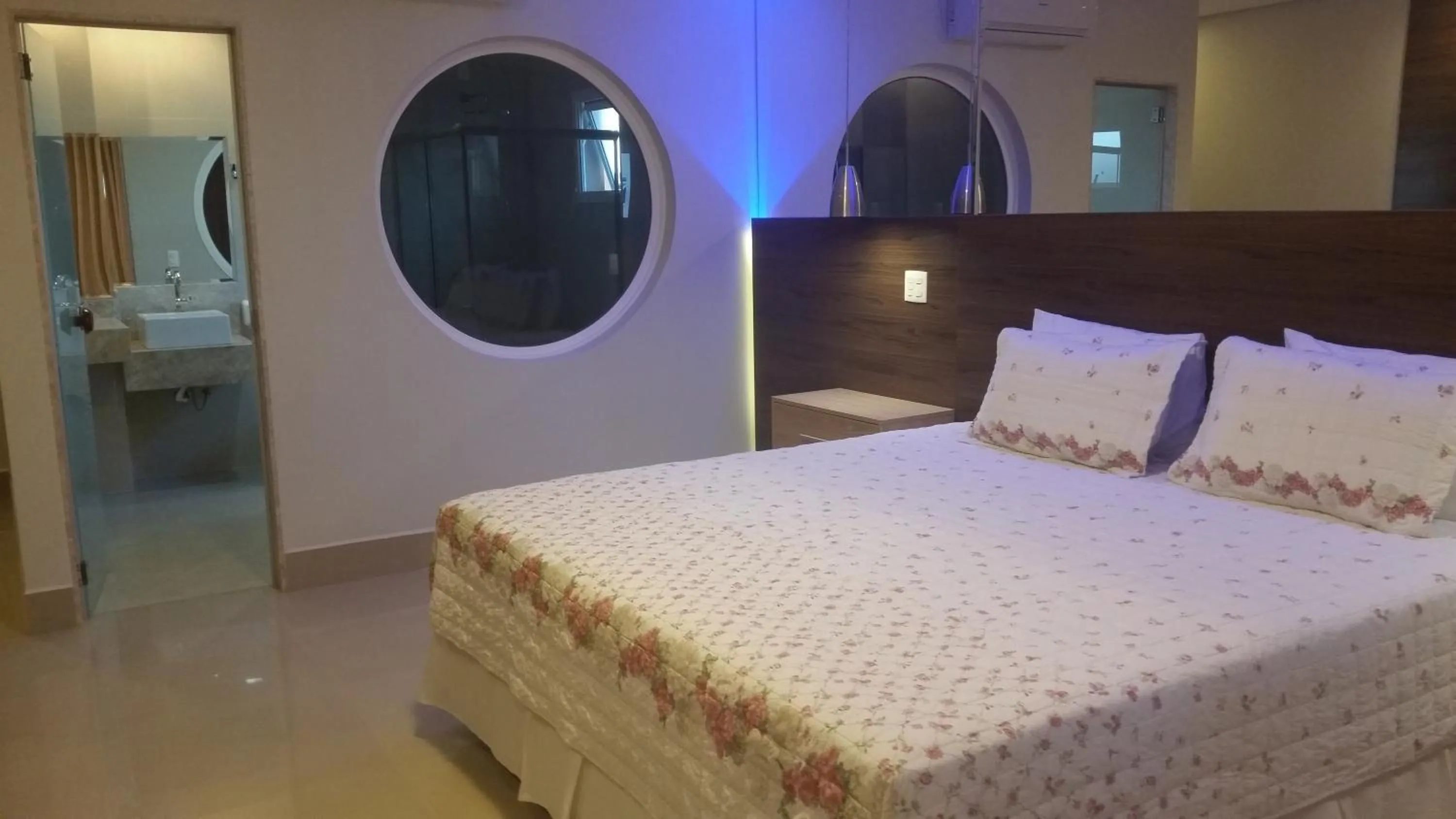 Bed in Kamur Plaza Hotel