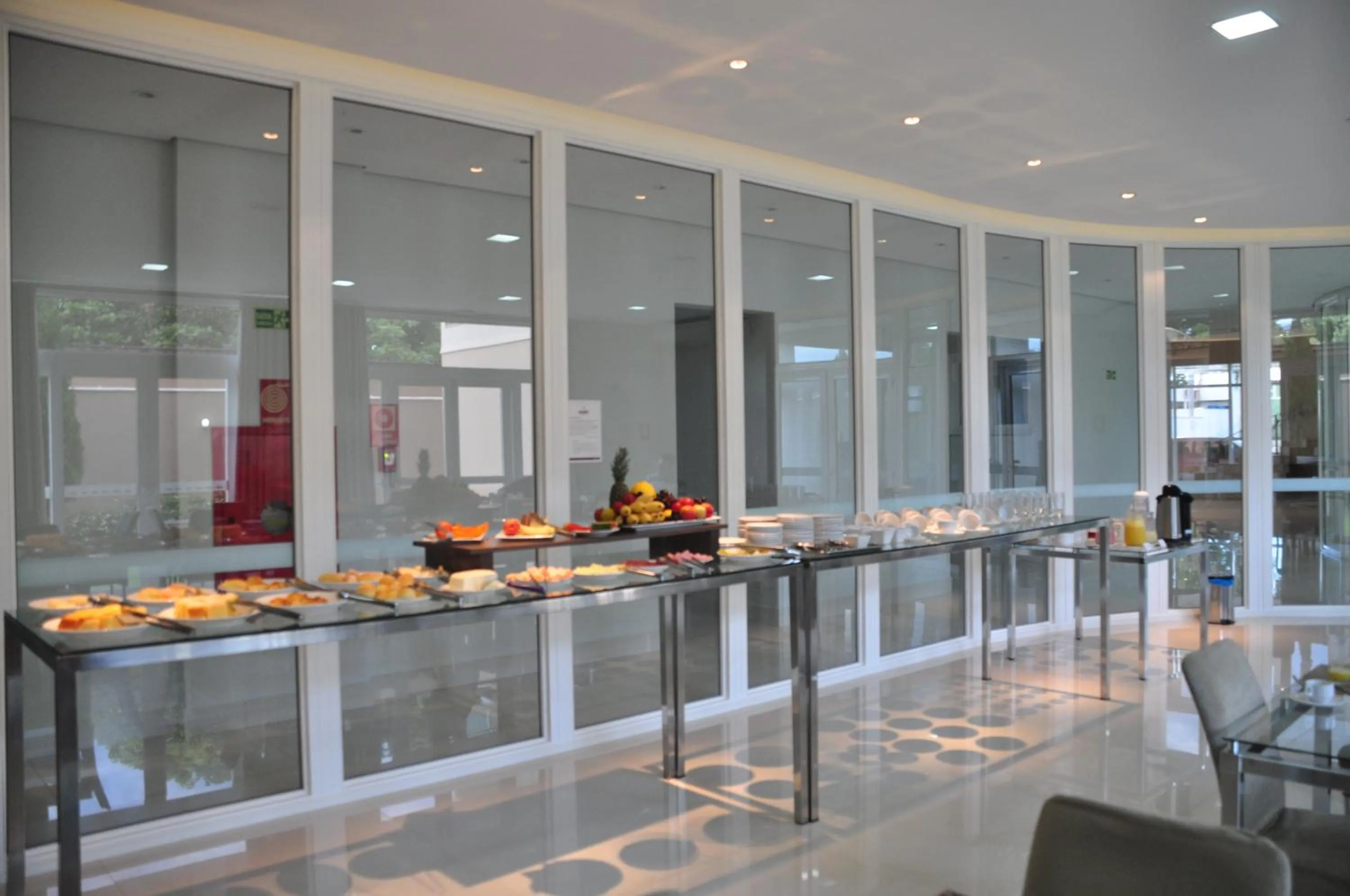 Continental breakfast in Kamur Plaza Hotel