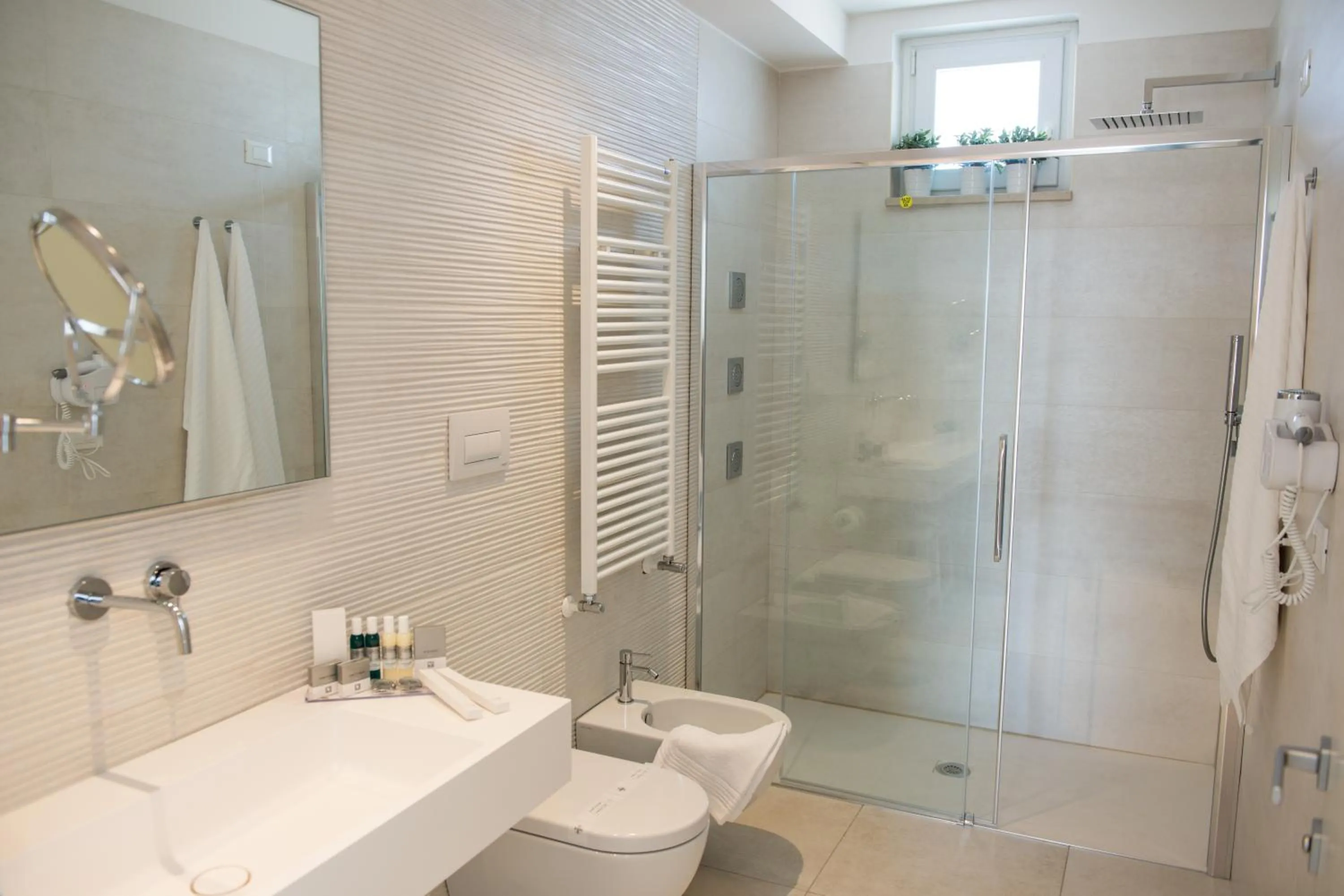 Shower in Hotel Cicò