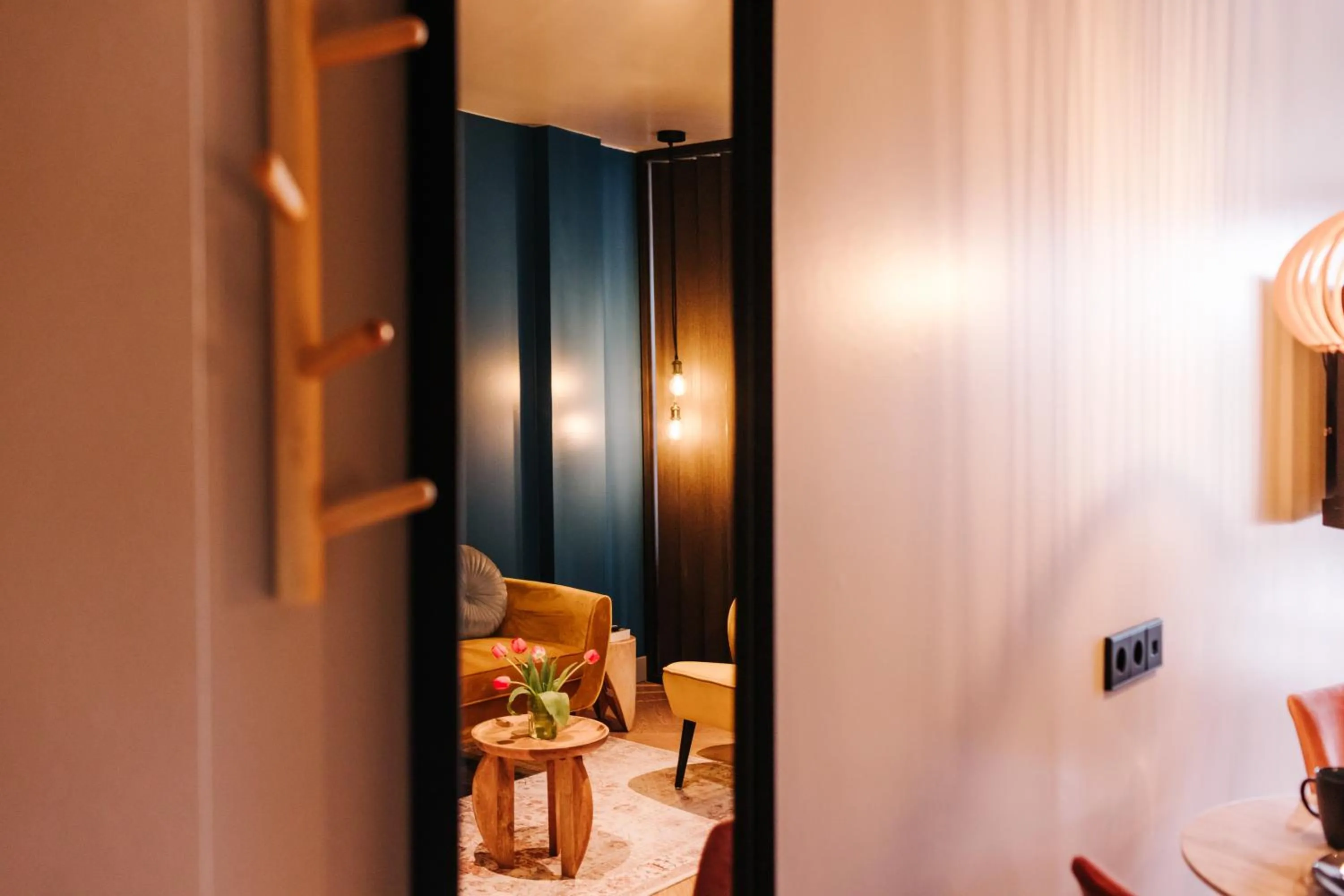 Seating area in Hotel Keur