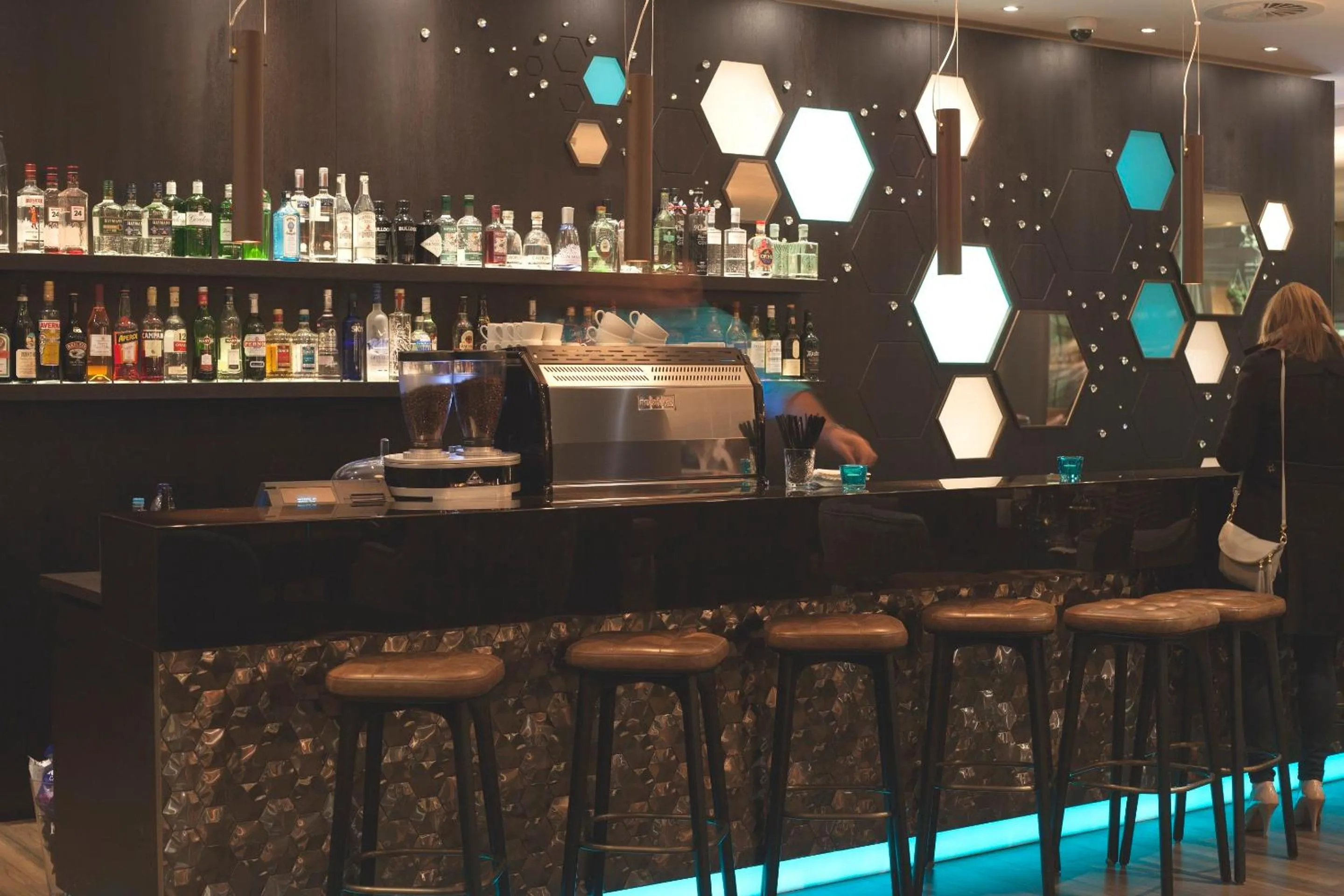 Lounge or bar in Motel One London-Tower Hill