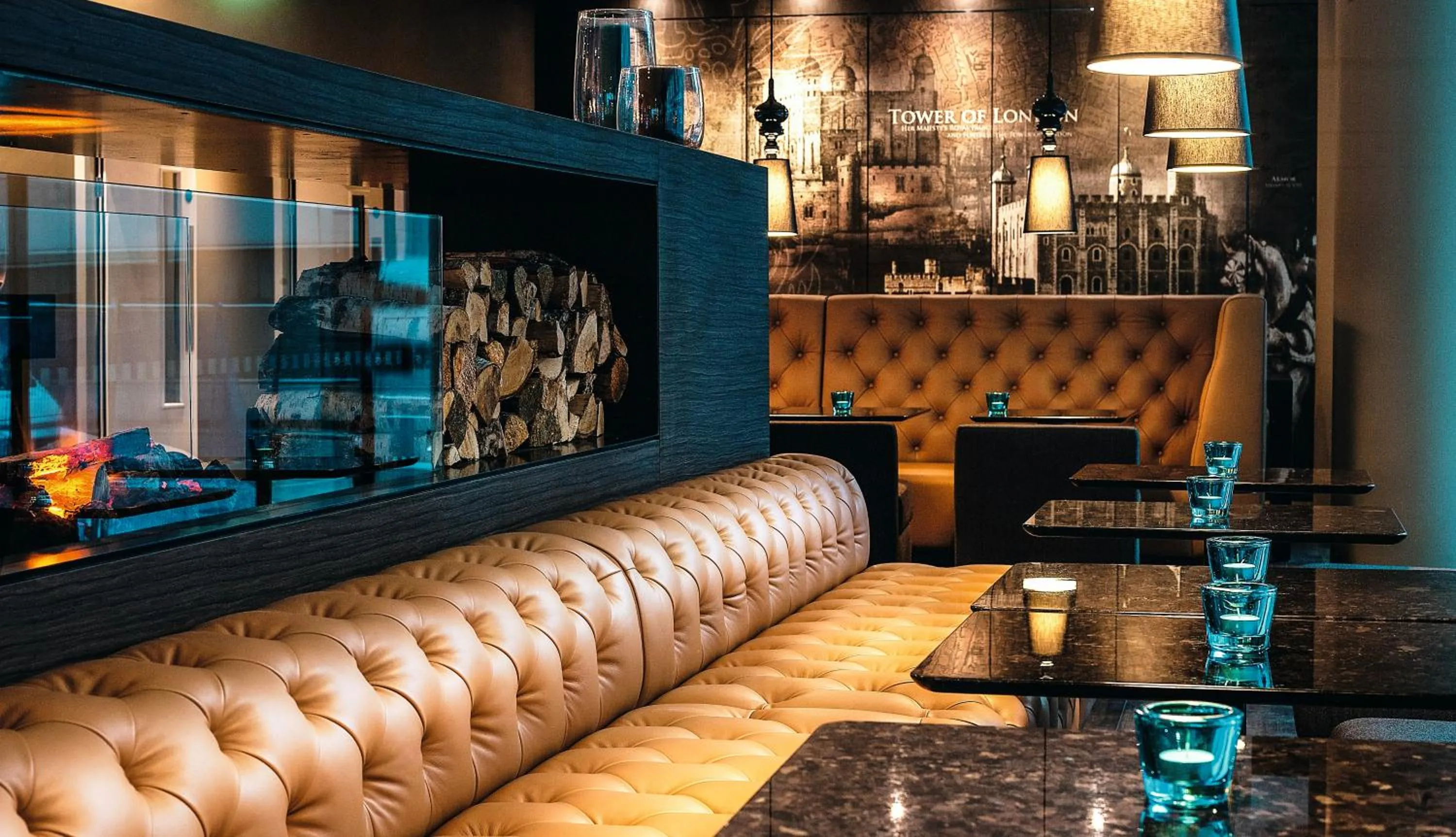 Lounge or bar in Motel One London-Tower Hill