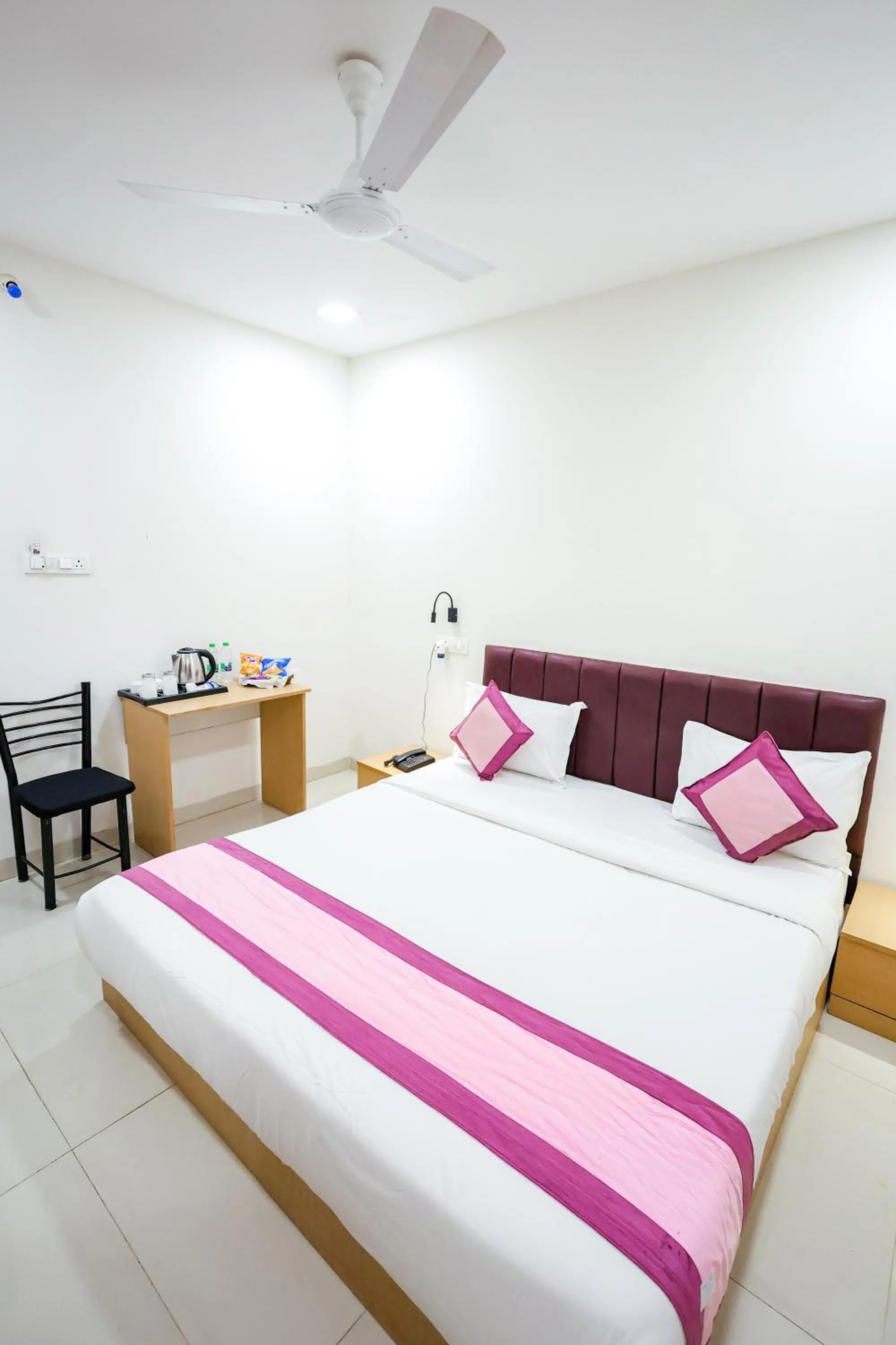 Bedroom, Bed in Hotel Konark Nest-Vijay Nagar