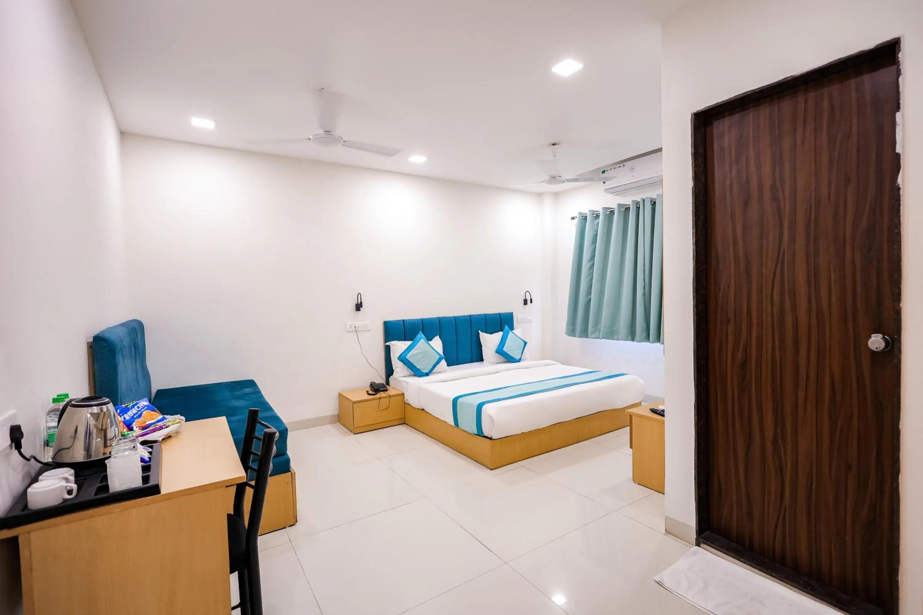 Bedroom, Bed in Hotel Konark Nest-Vijay Nagar