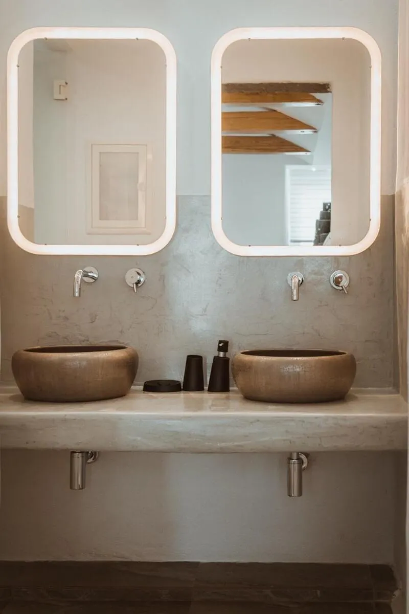 Bathroom in Annio studios