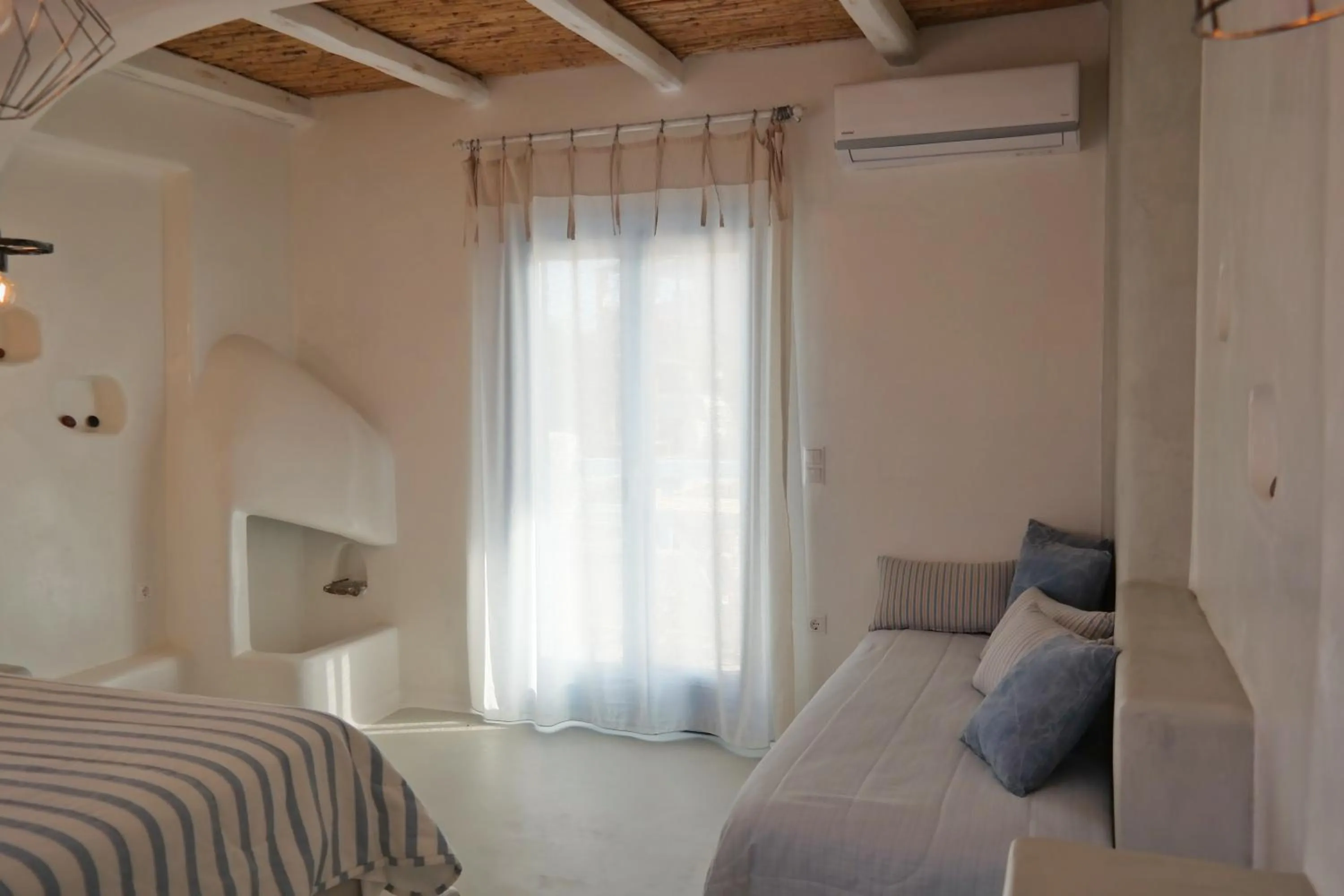 Bed in Annio studios