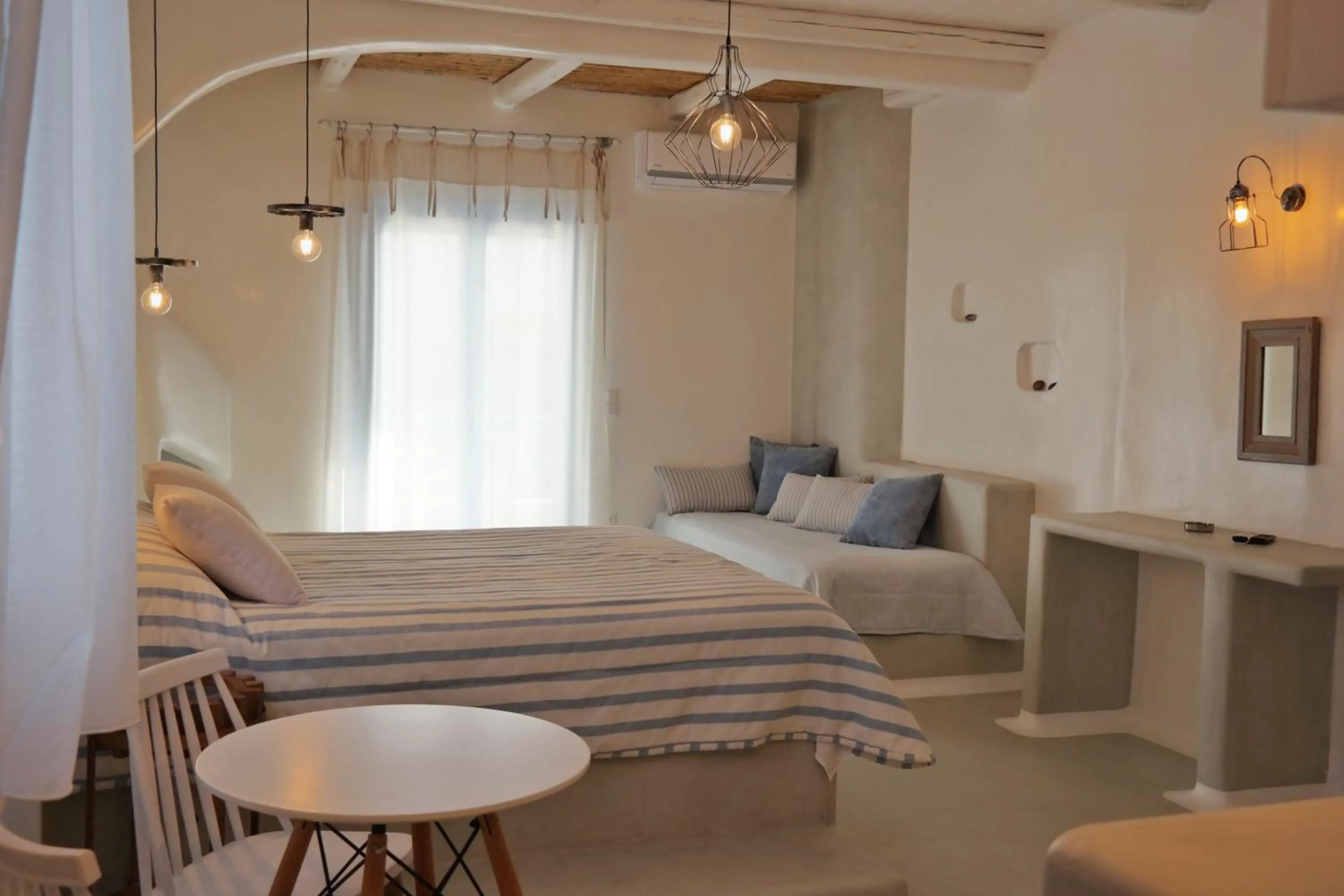 Bed in Annio studios