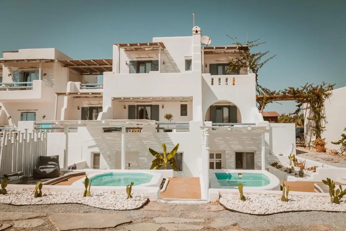 Property building in Annio studios