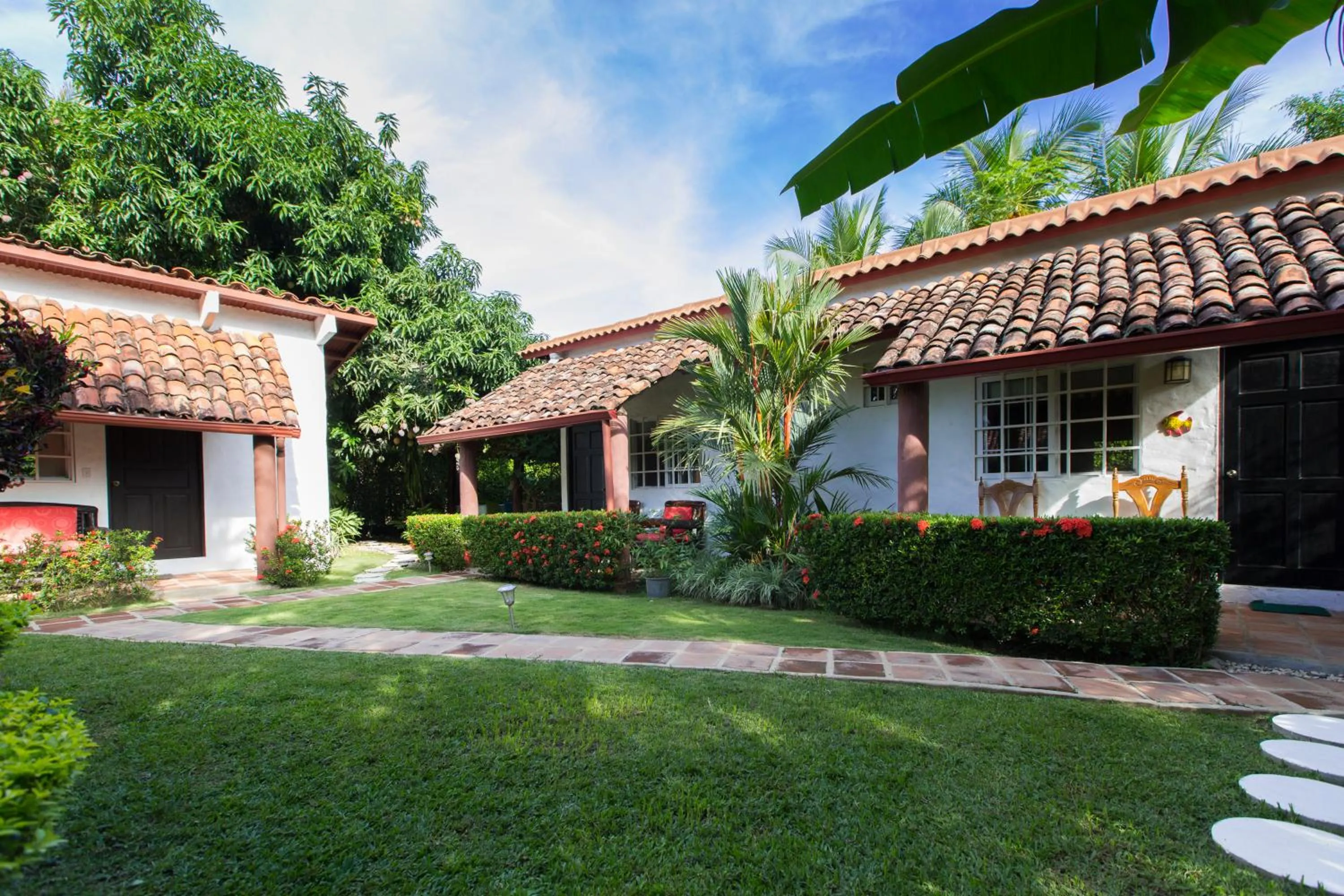 Garden in Villa Botero By Casa Mojito