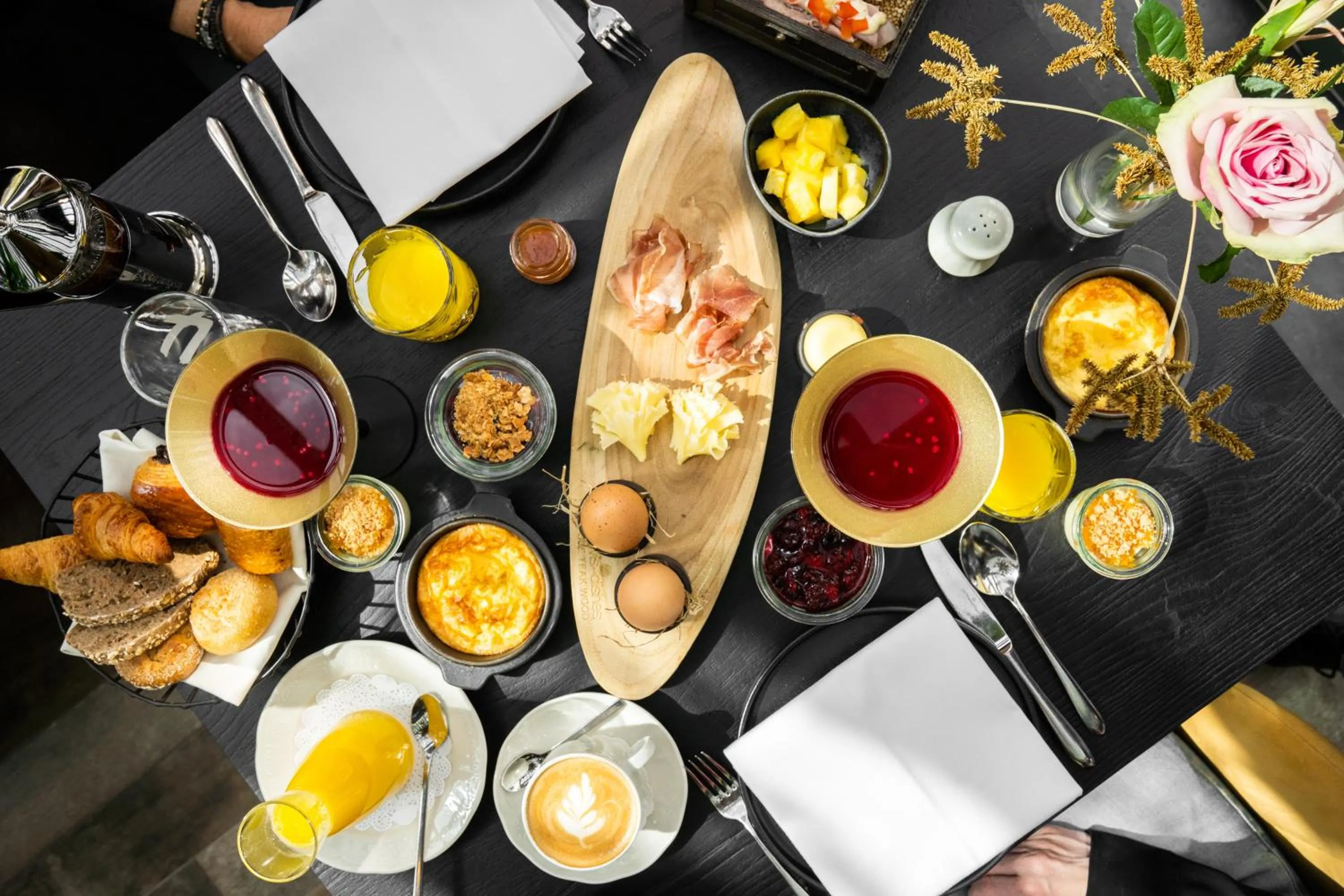 Breakfast in Kasteel Engelenburg - Quality Lodgings