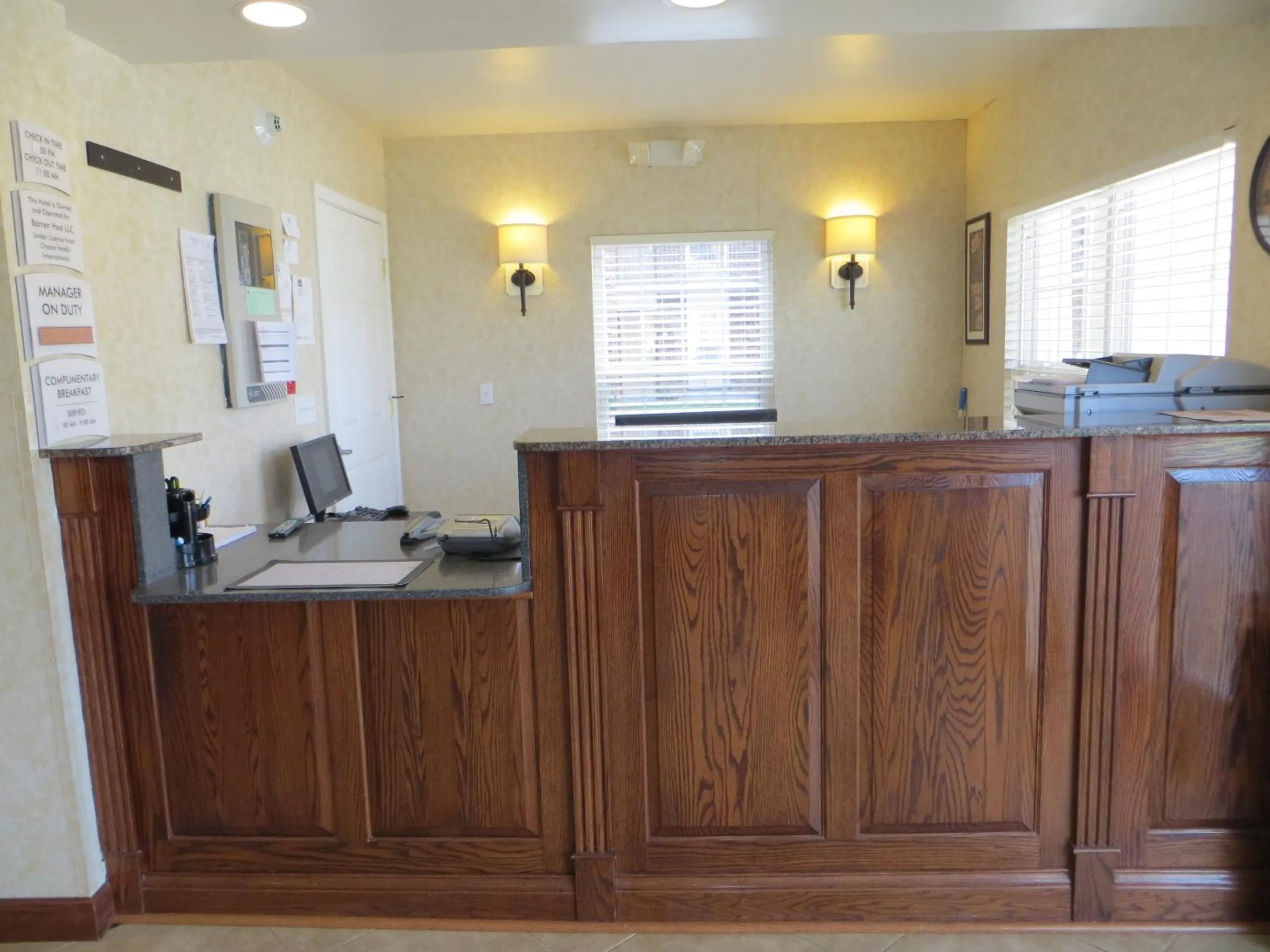 Lobby or reception in Days Inn by Wyndham Cave City