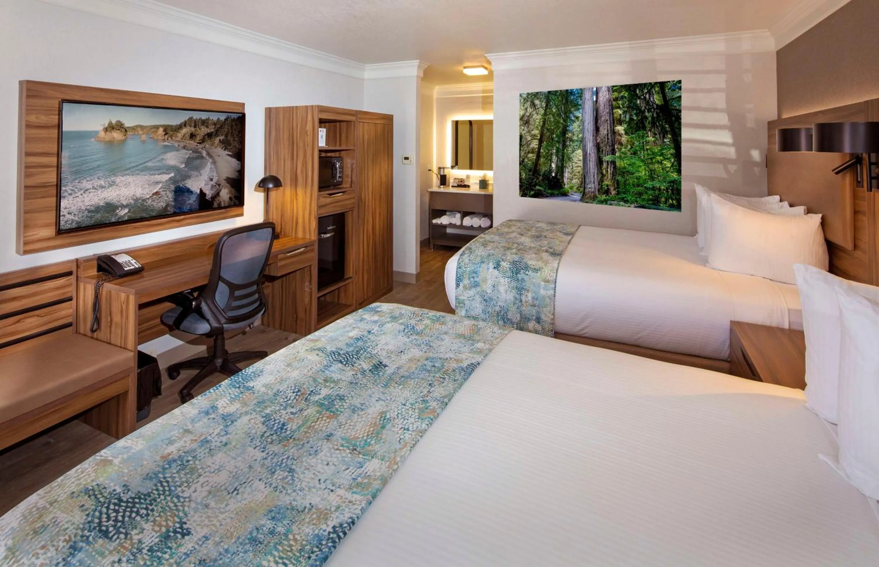 Bedroom, Bed in Best Western Plus Humboldt Bay Inn