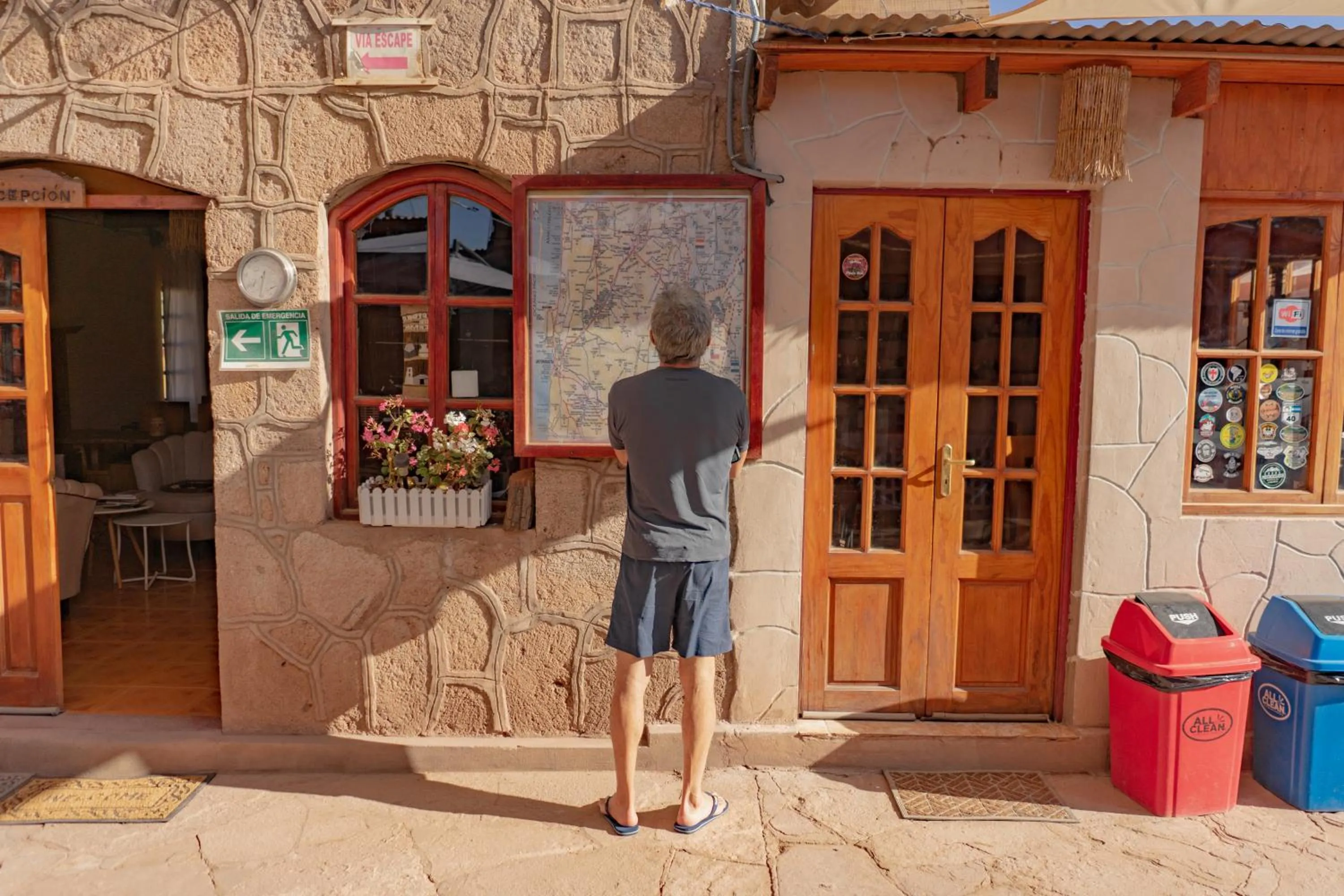 People in Hostal Katarpe