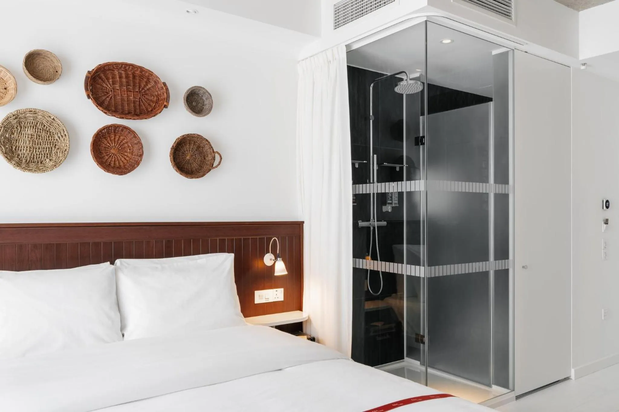 Photo of the whole room, Bed in Ruby Molly Hotel Dublin