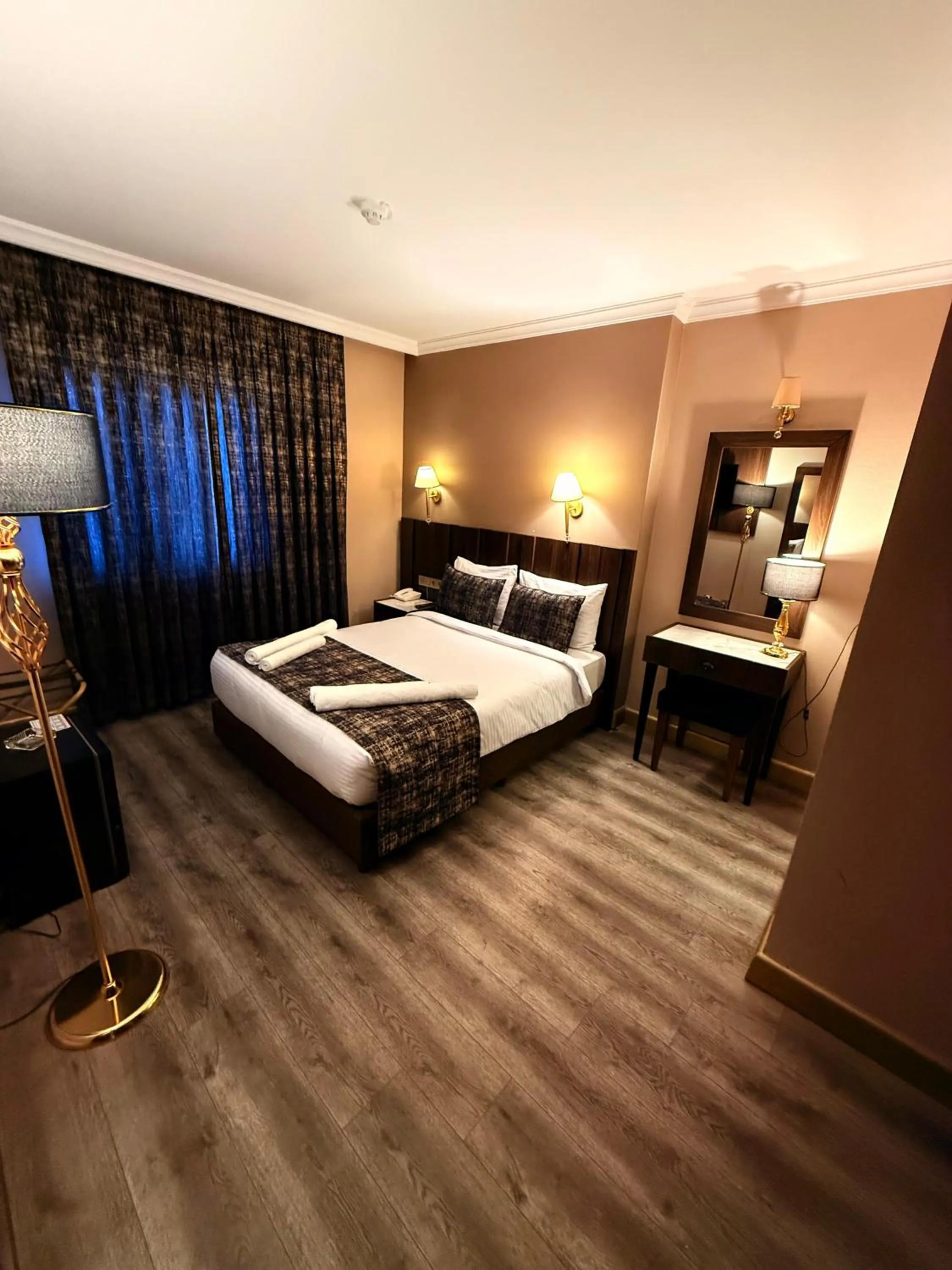 Photo of the whole room, Bed in Green Anka Hotel