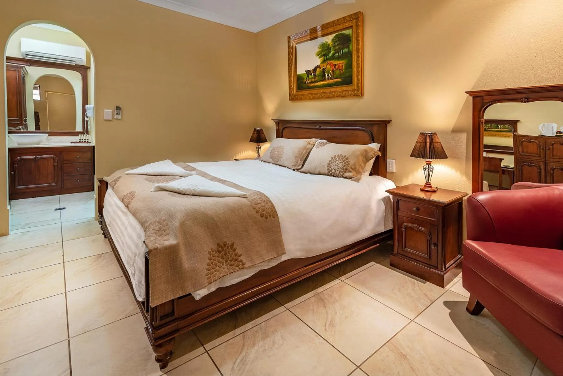 Bedroom, Bed in Overlander Homestead Motel