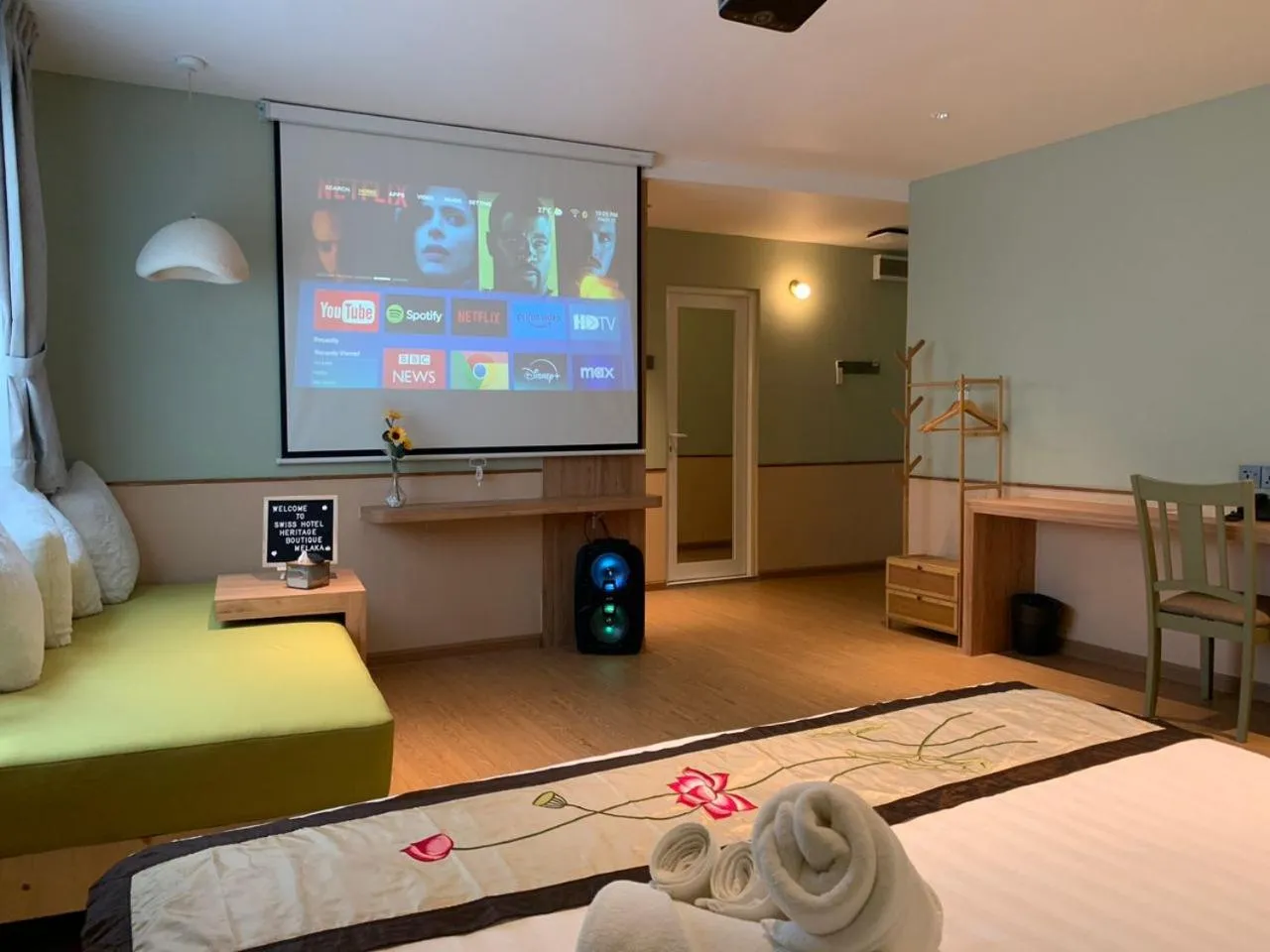 TV and multimedia, Bed in Swiss Hotel Heritage Boutique Melaka