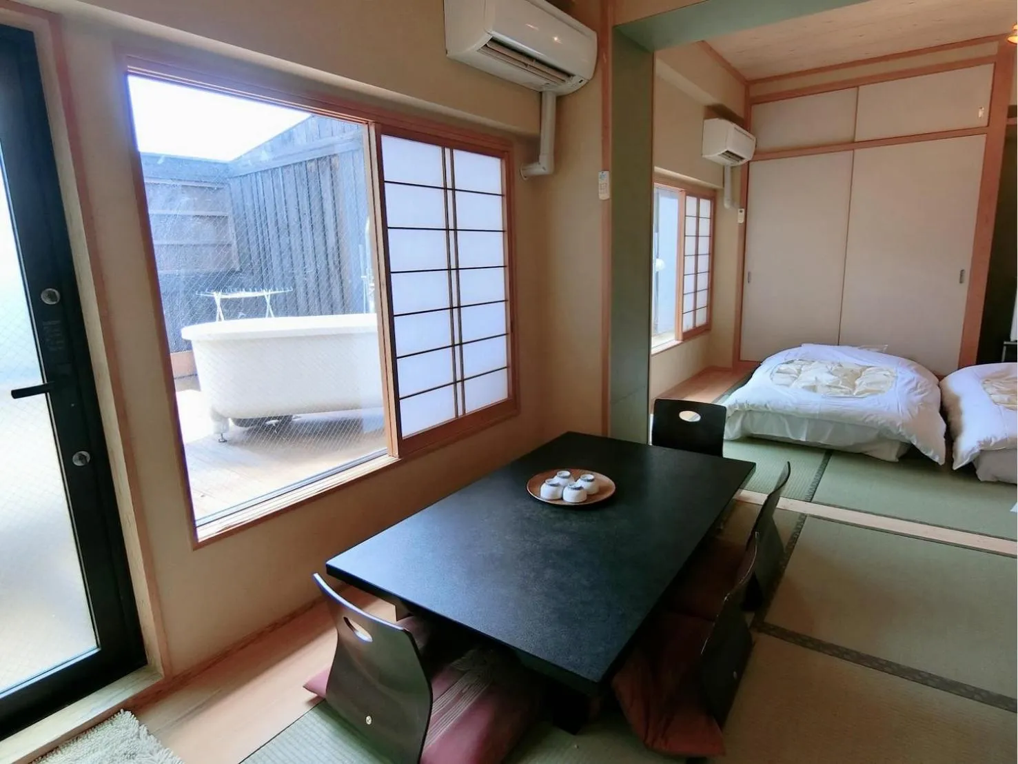 Photo of the whole room, Bed in Minshuku Inn Shirahama Ekinoyado