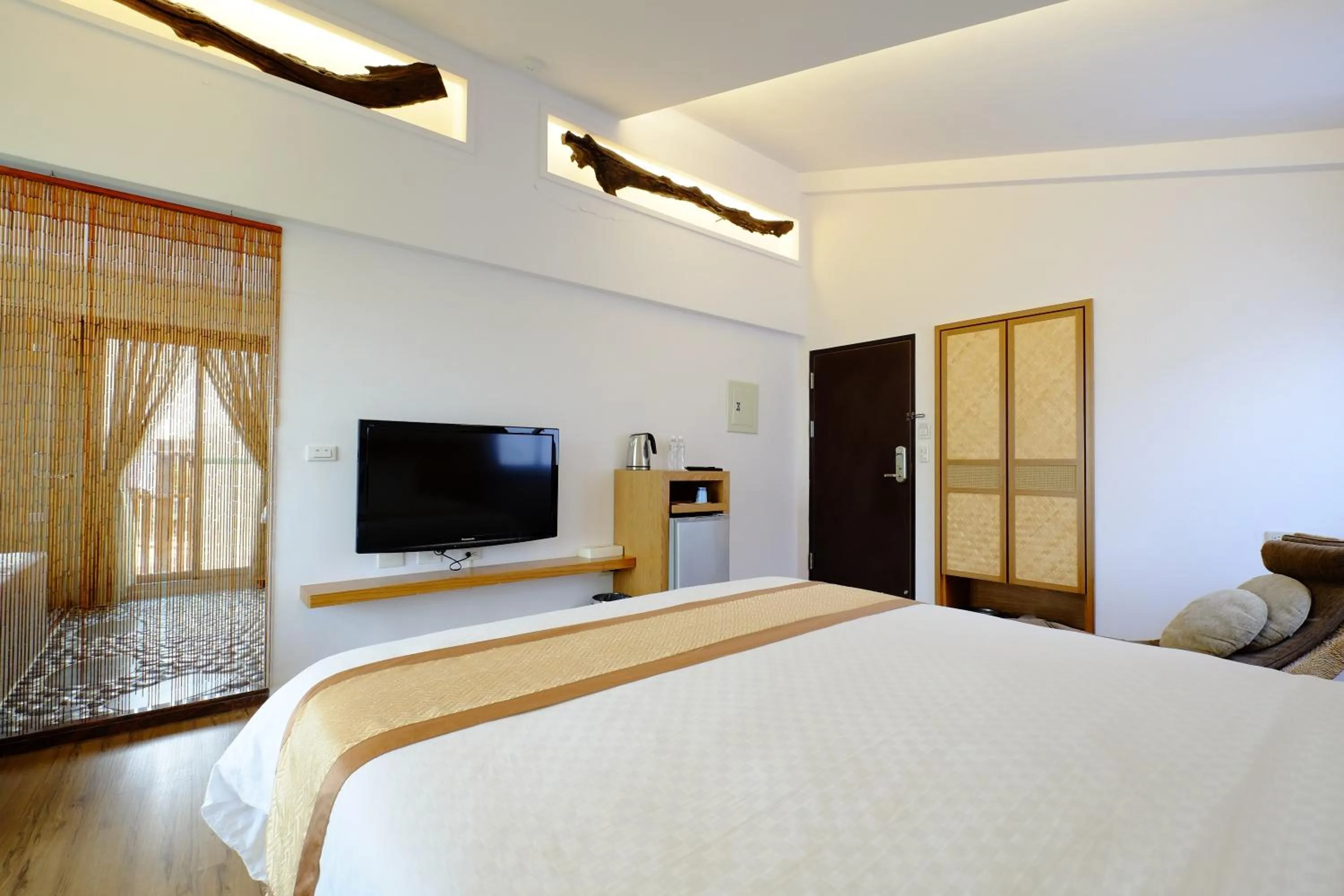 Bedroom, Bed in Cloud Inn