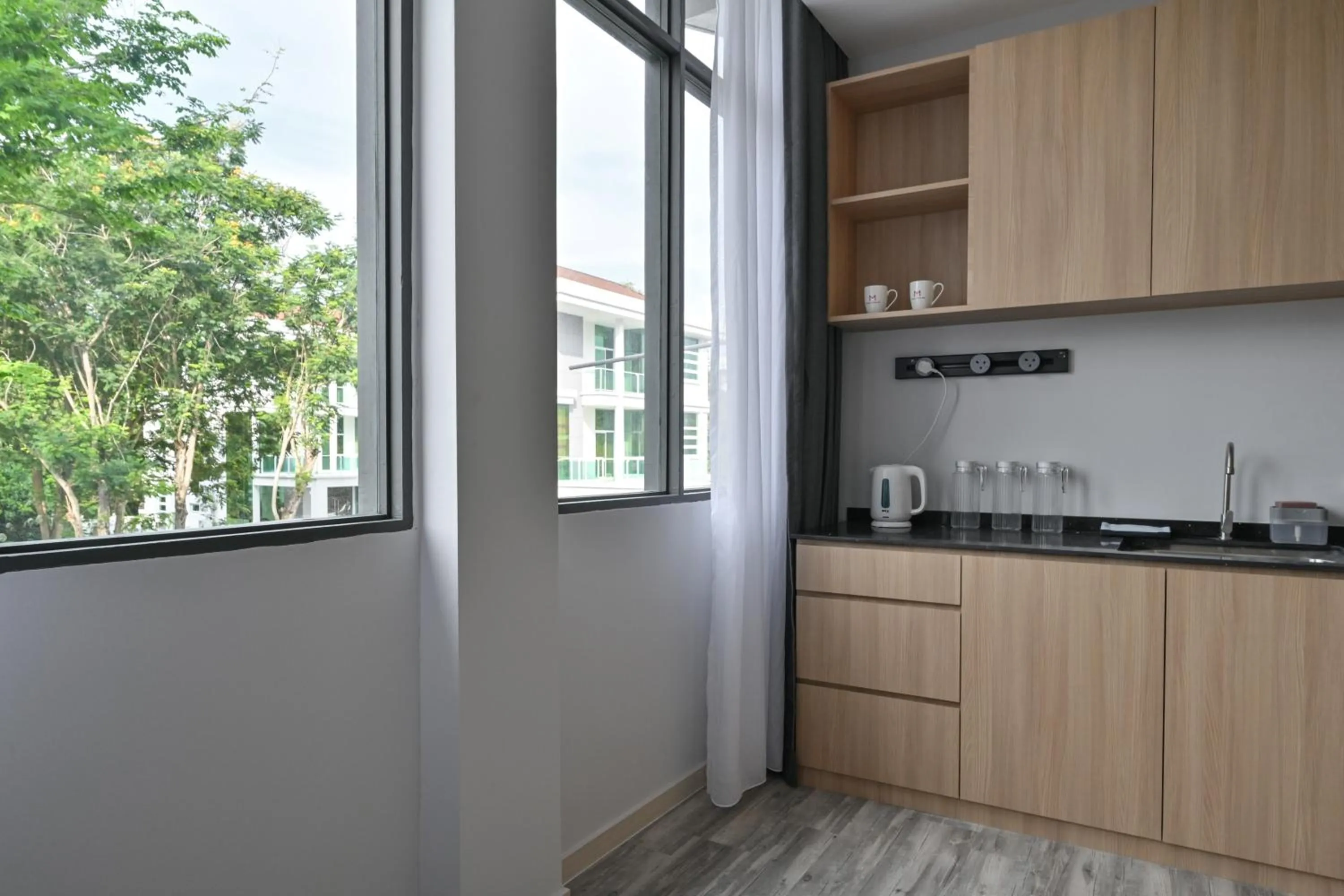 Kitchen or kitchenette in Macalister 288